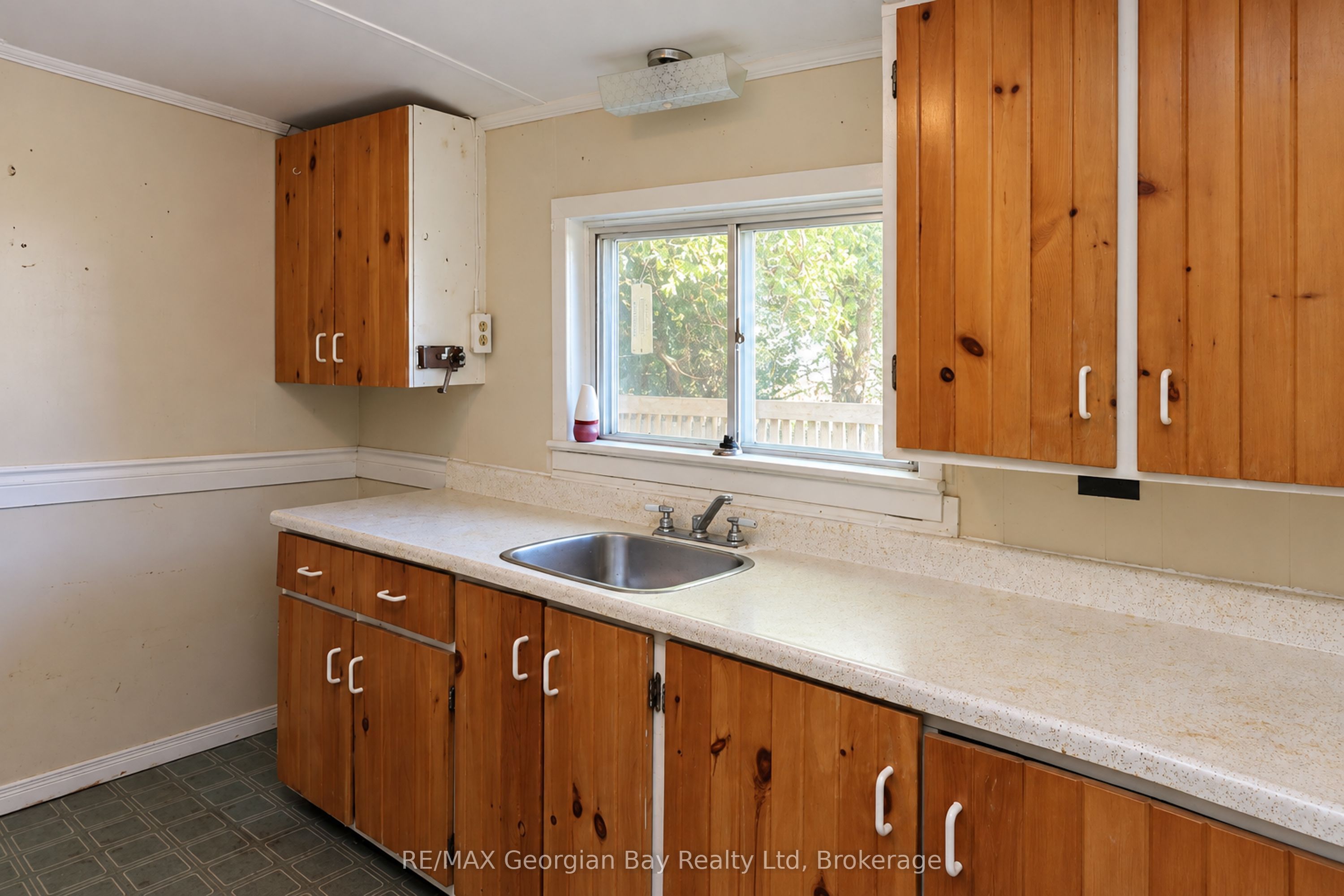 62 King Road Property Photo 12