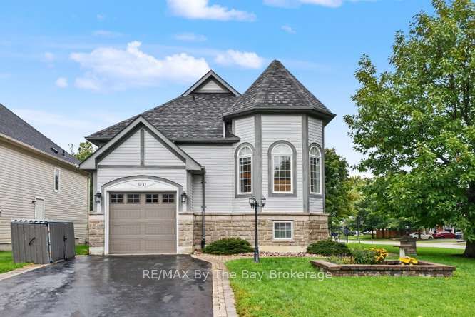 90 Meadowlark Boulevard Property Photo 3