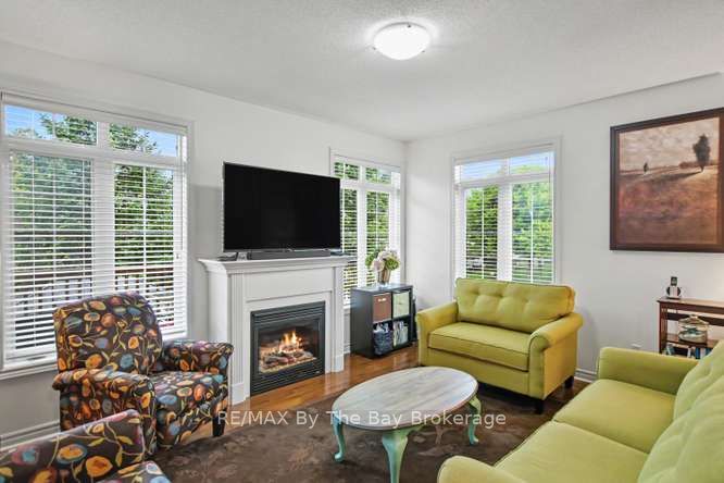 90 Meadowlark Boulevard Property Photo 8