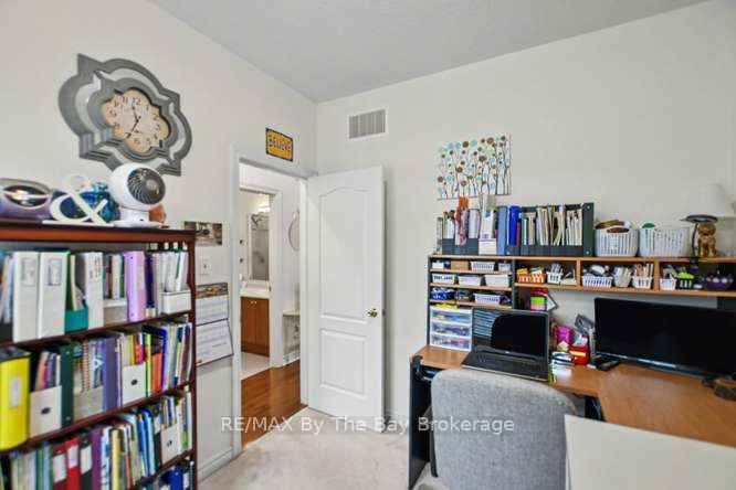 90 Meadowlark Boulevard Property Photo 22