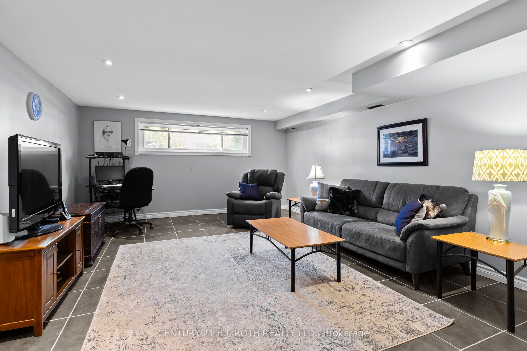 10 Andrea Crescent Property Photo 21