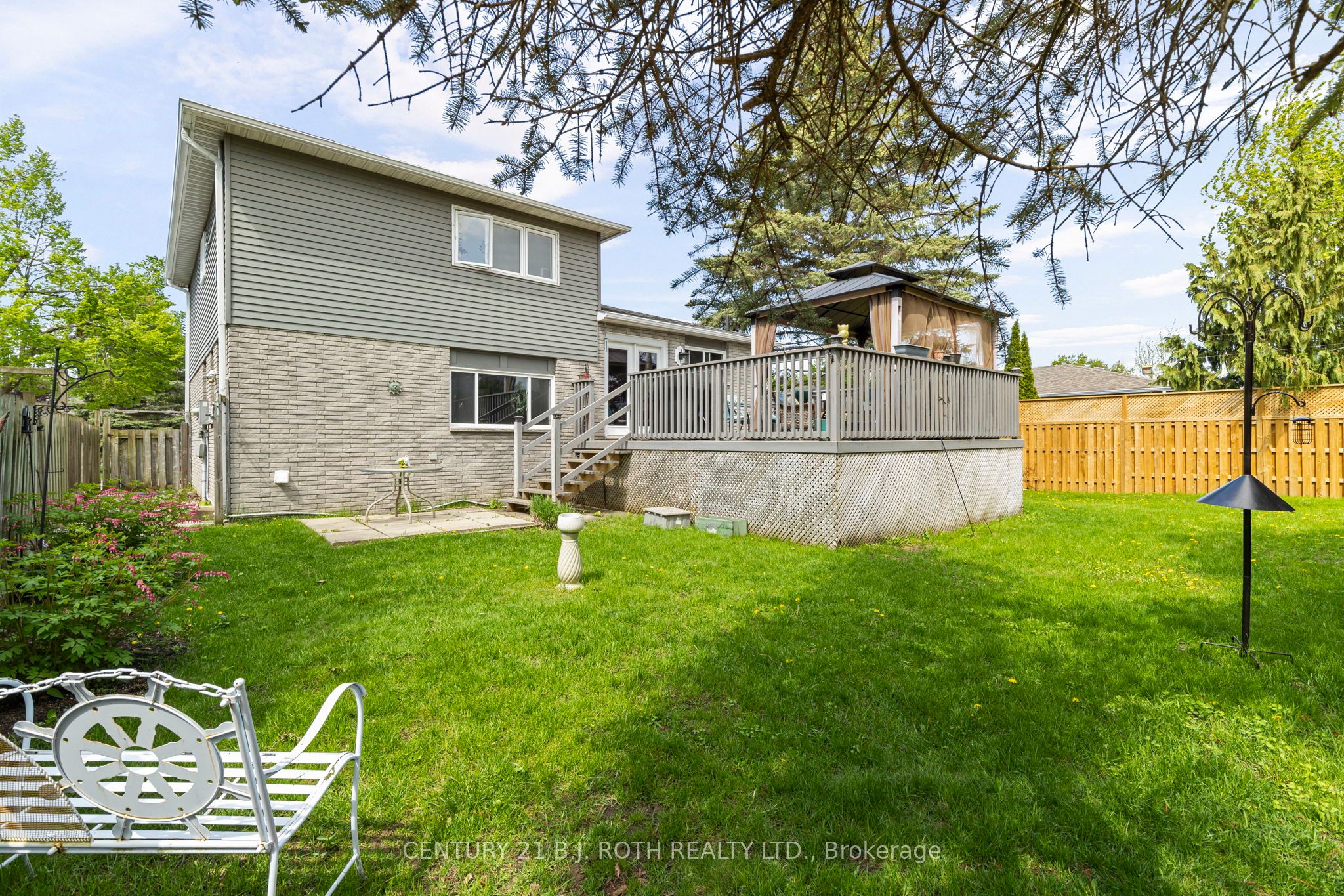 10 Andrea Crescent Property Photo 23