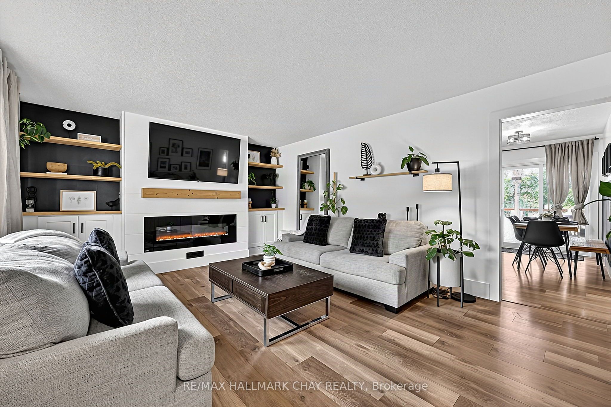 32 Caroline Street Property Photo 9