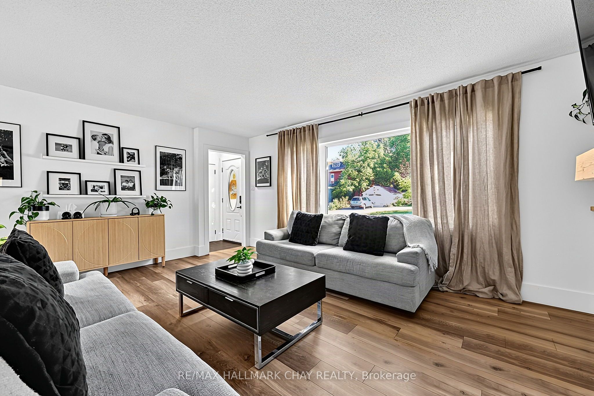 32 Caroline Street Property Photo 11