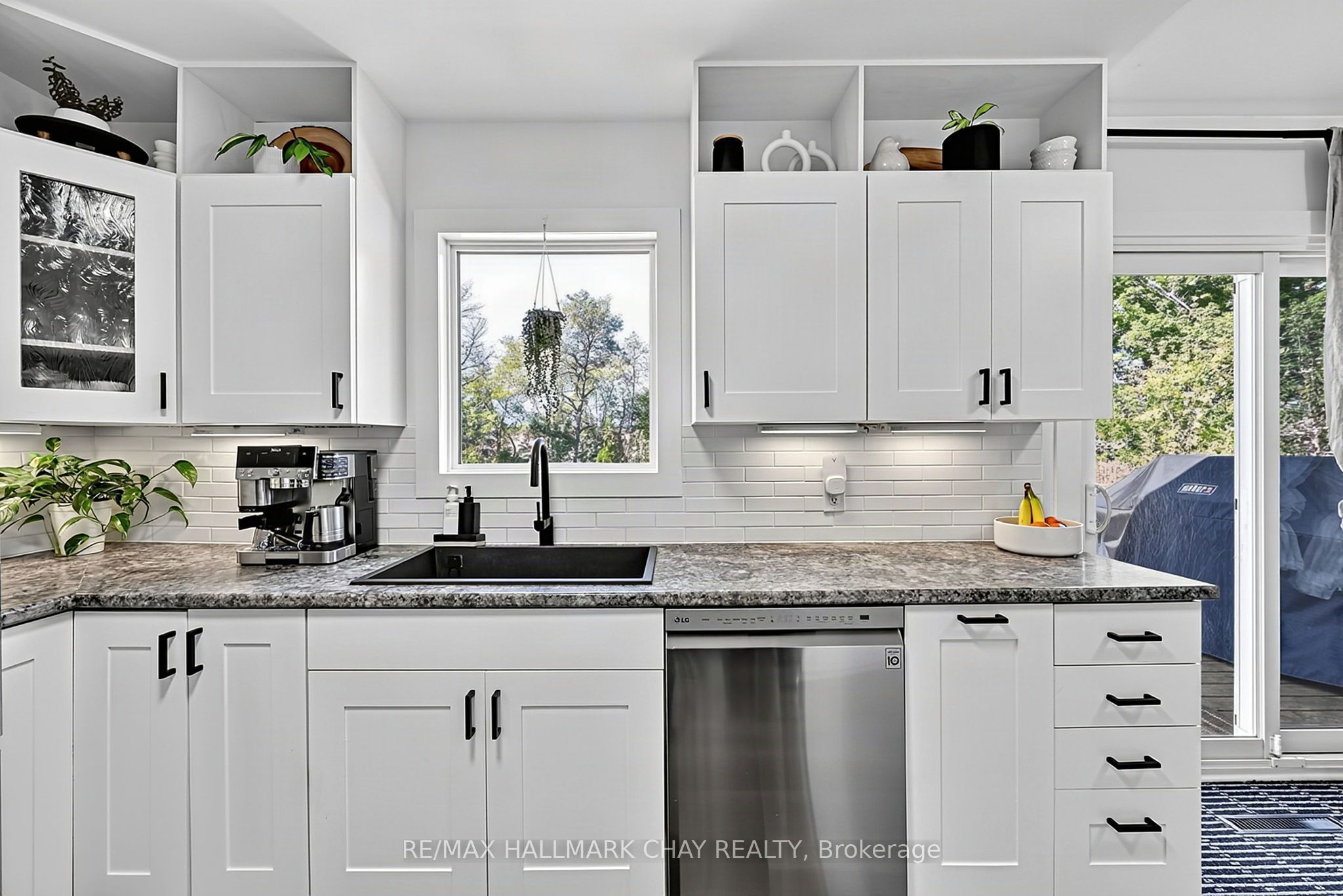 32 Caroline Street Property Photo 15