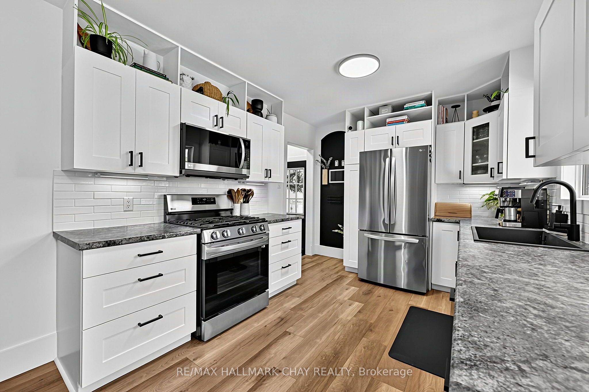 32 Caroline Street Property Photo 16