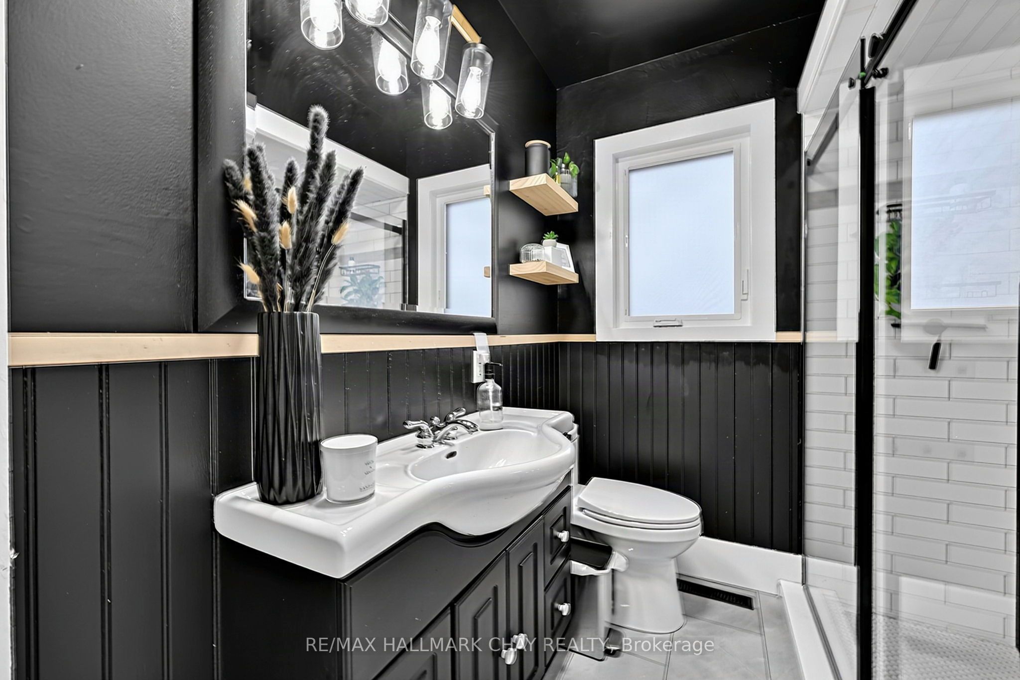 32 Caroline Street Property Photo 25