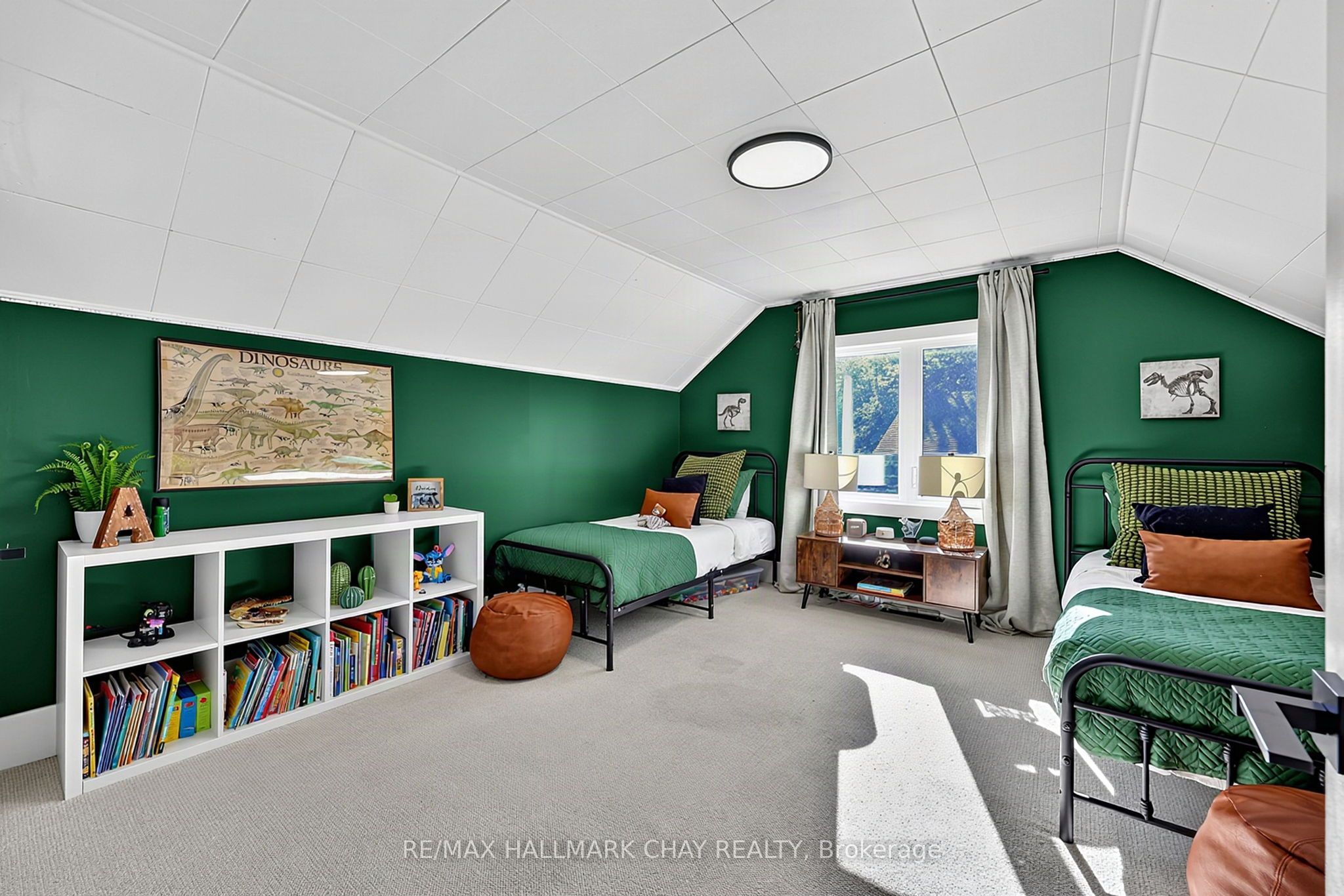 32 Caroline Street Property Photo 30