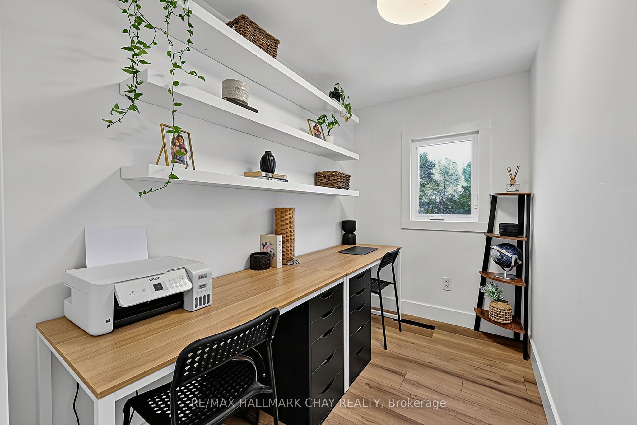 32 Caroline Street Property Photo 31