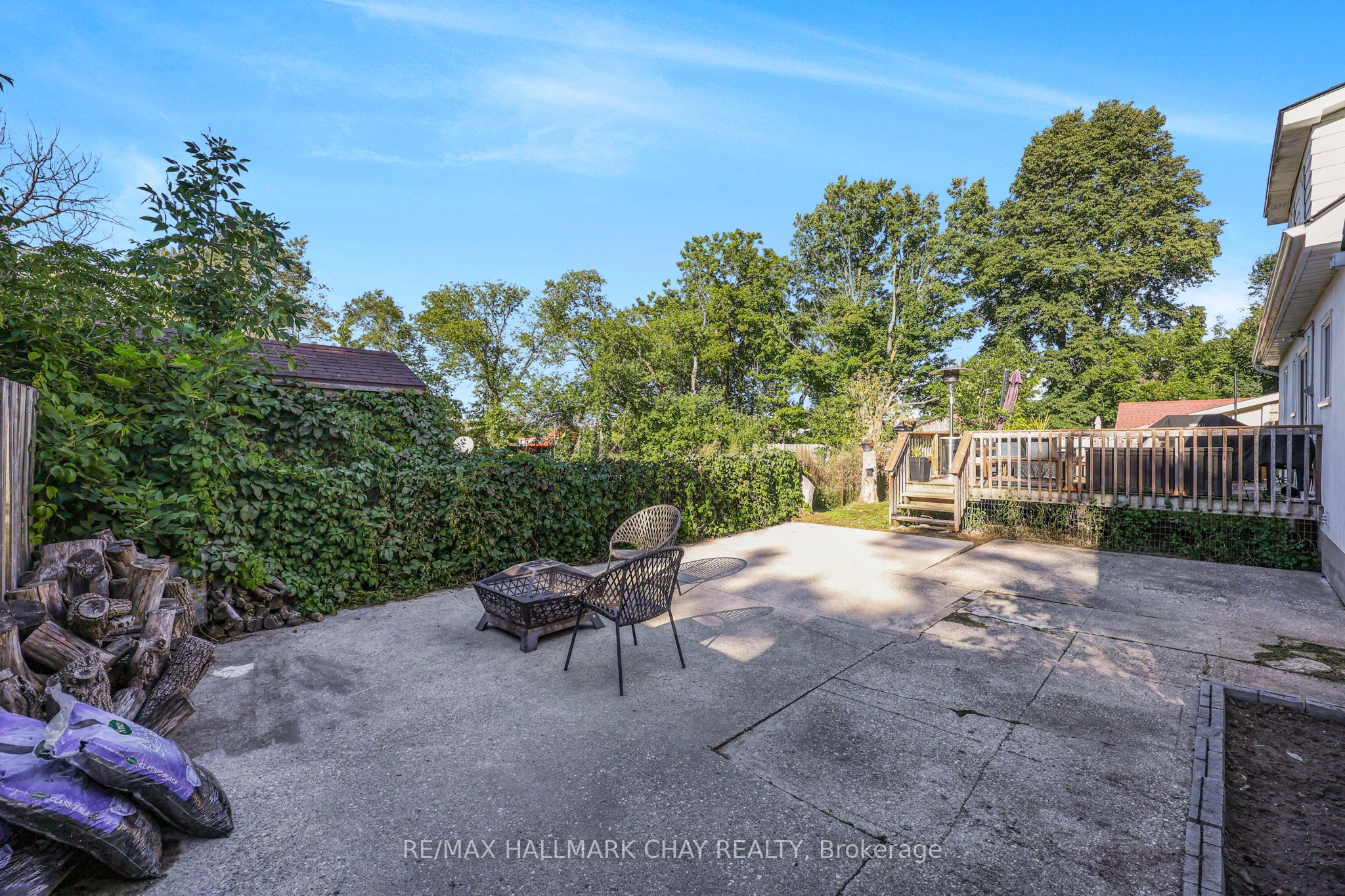32 Caroline Street Property Photo 49