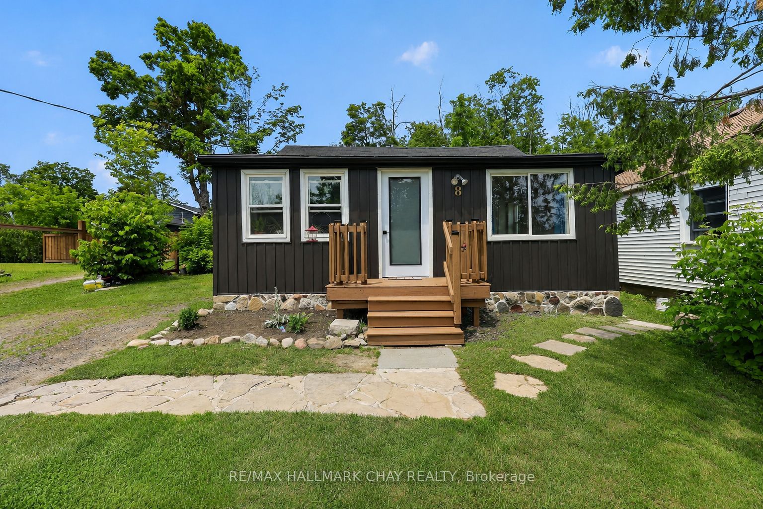 8 Myrtle Avenue Property Photo 1