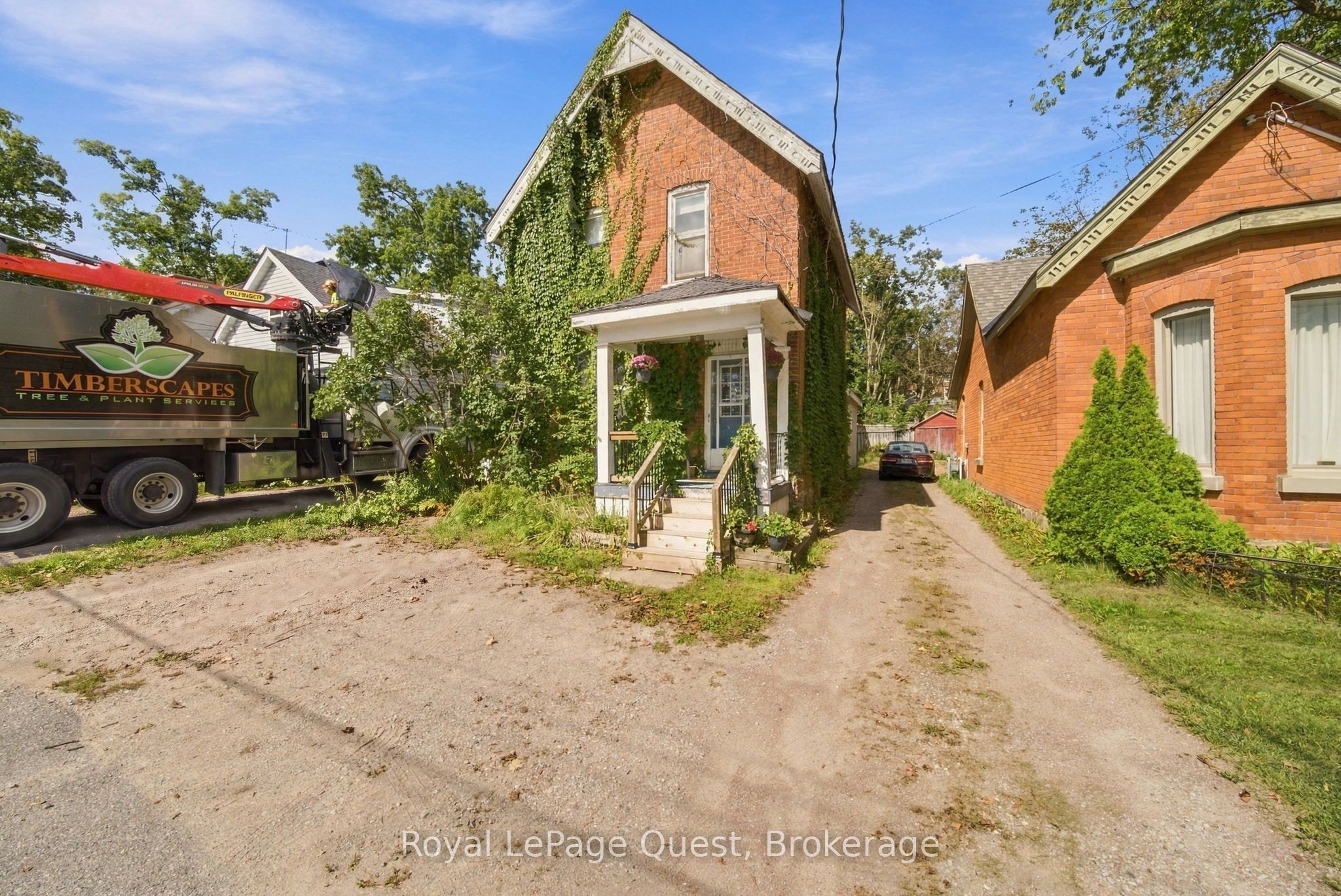 148 Coldwater Road W Property Photo 1