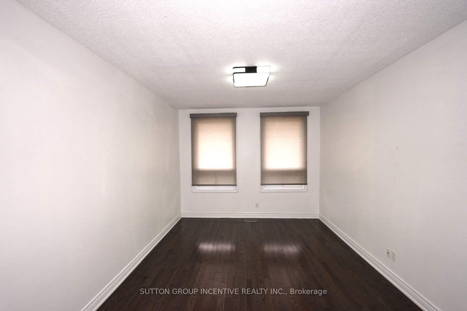 7 Huron Street Property Photo 10
