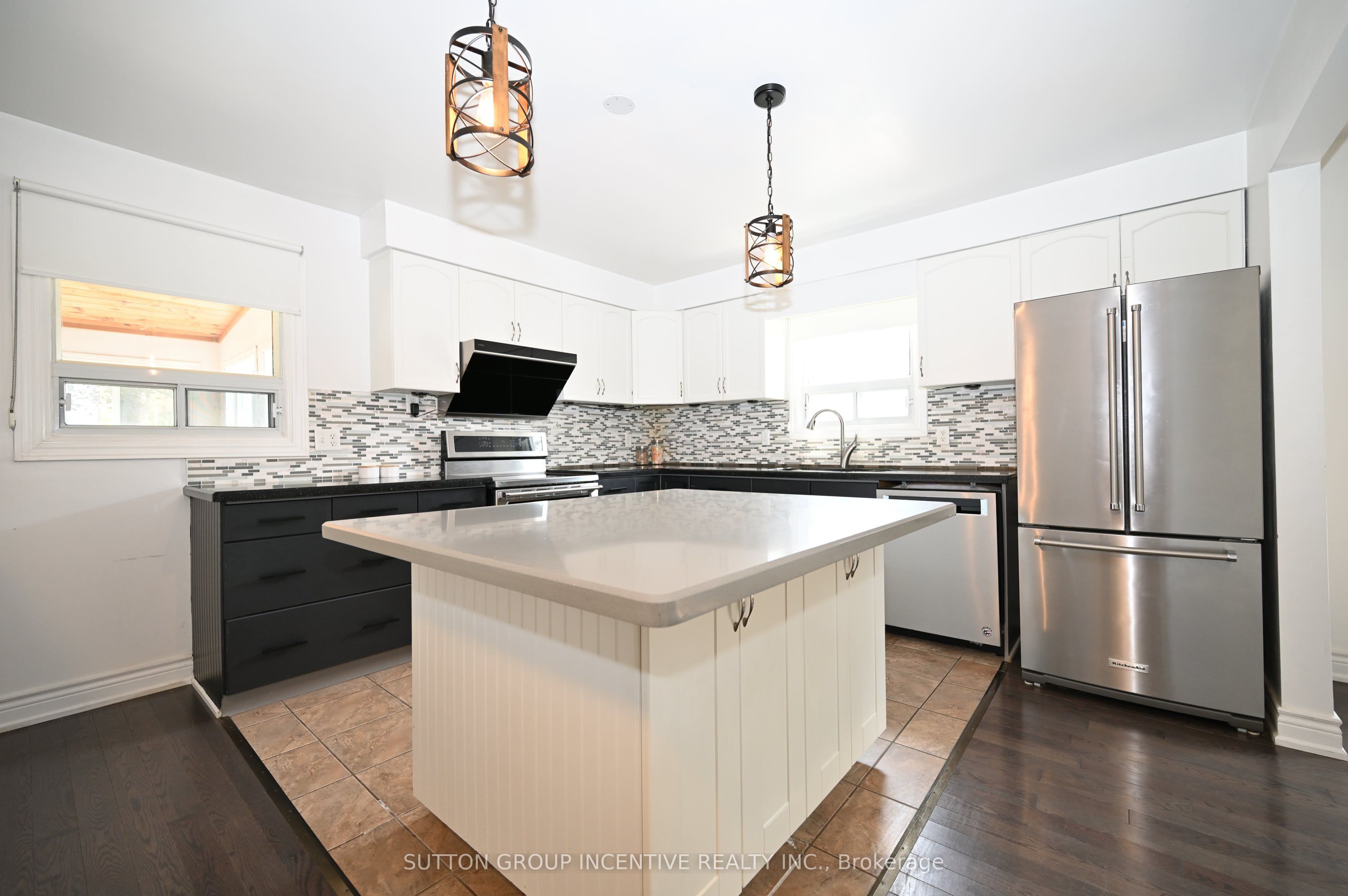 7 Huron Street Property Photo 12