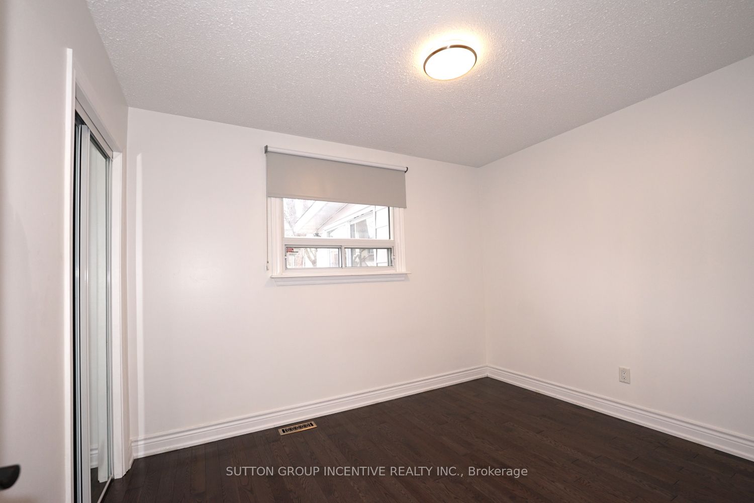 7 Huron Street Property Photo 20