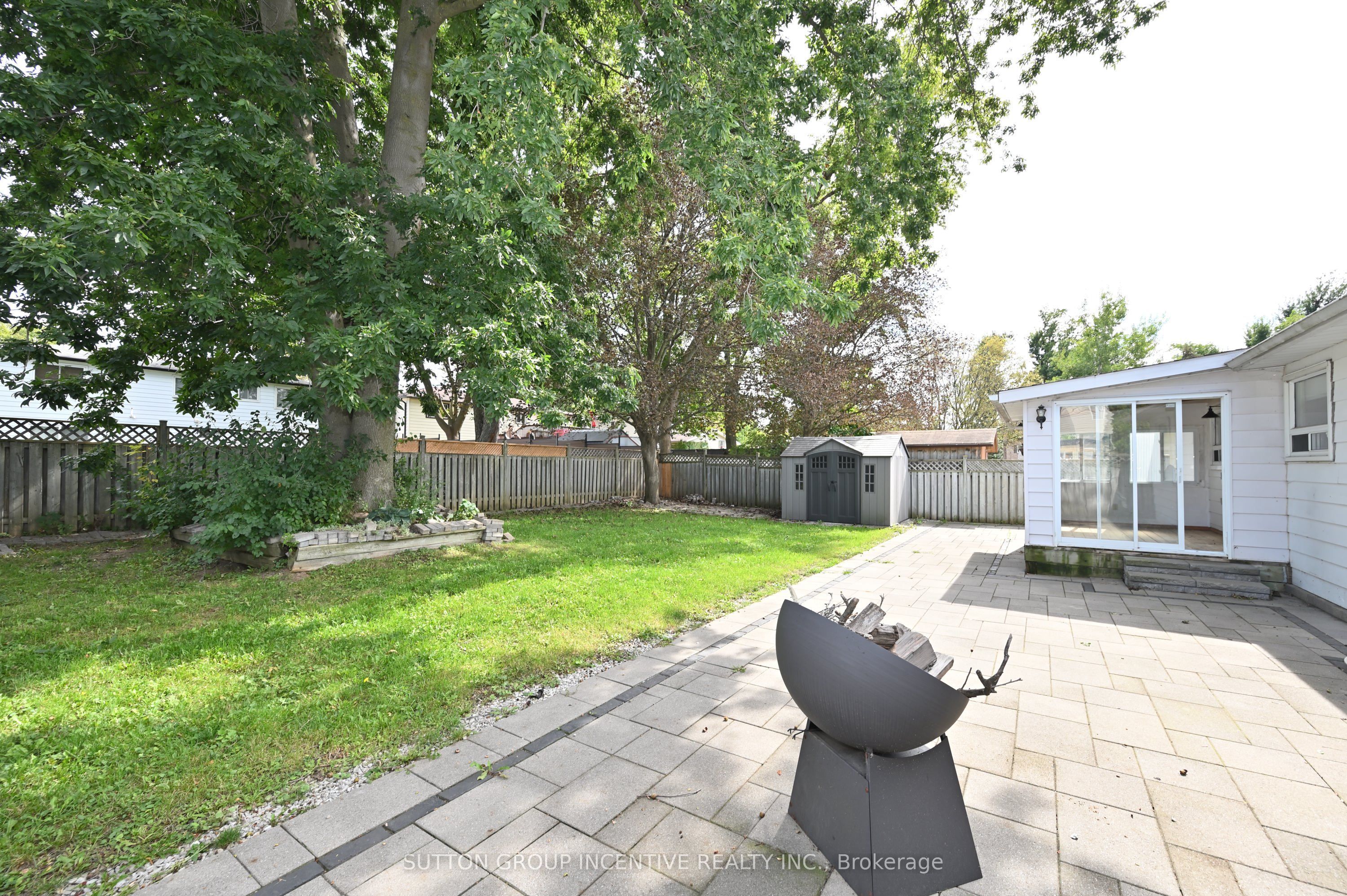 7 Huron Street Property Photo 29