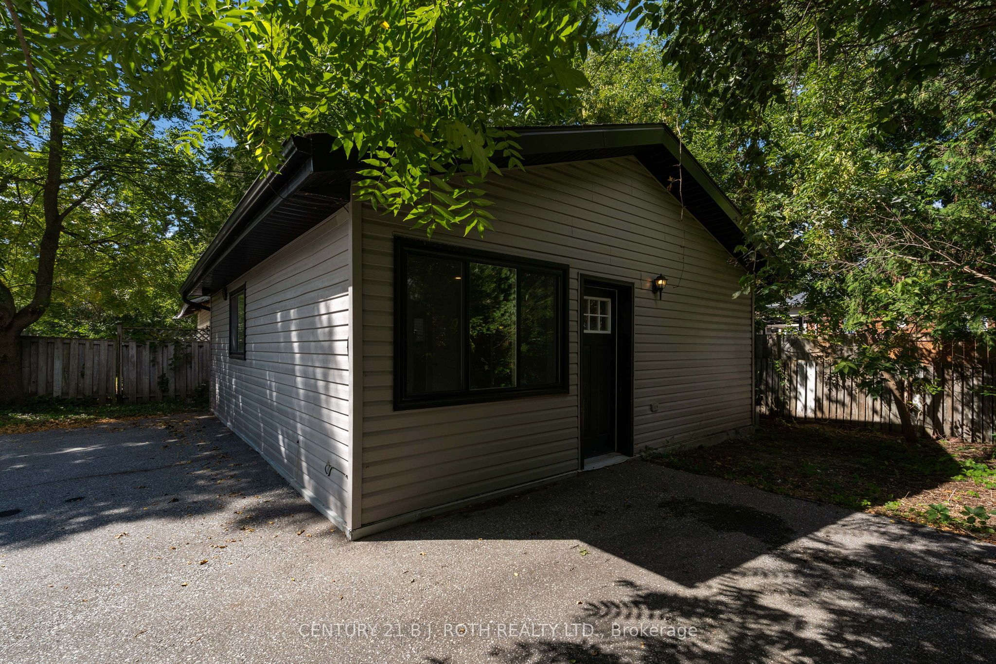 12 Dufferin Street Units 1 + 2 + Coach House Property Photo 14