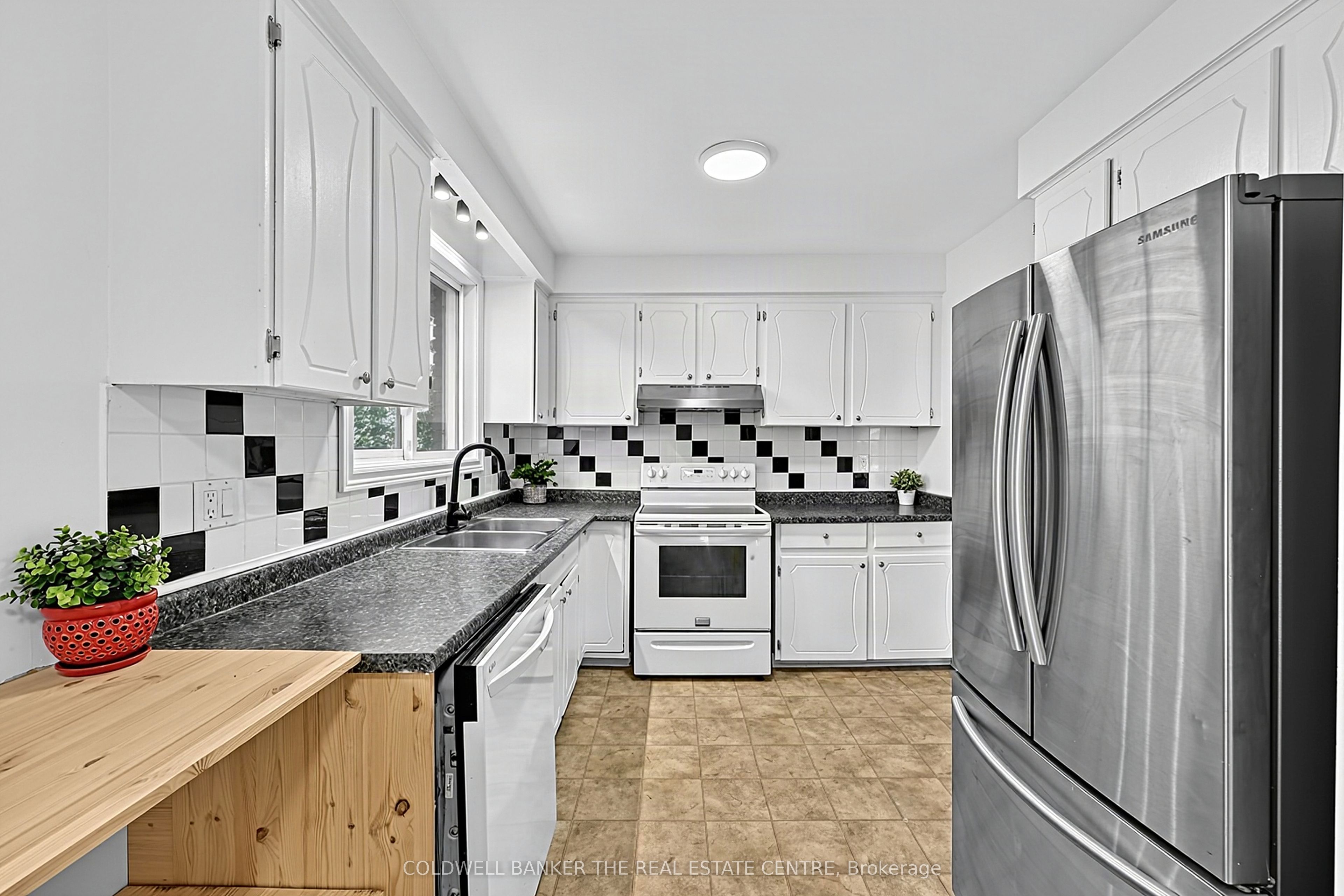 39 Highcroft Road Property Photo 8
