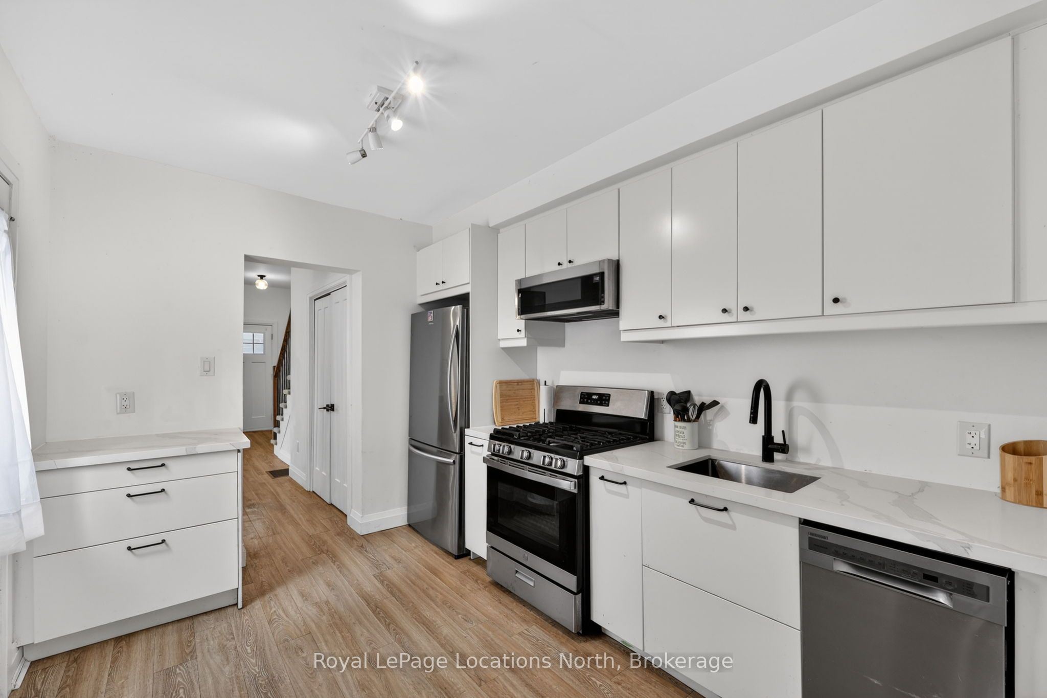363-361 Cedar Street Property Photo 10