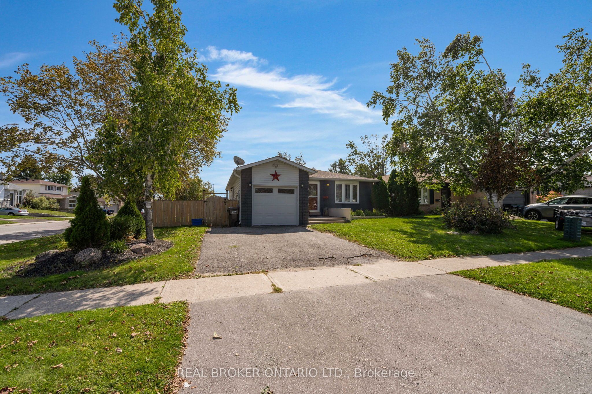 37 Hickling Trail Property Photo 1