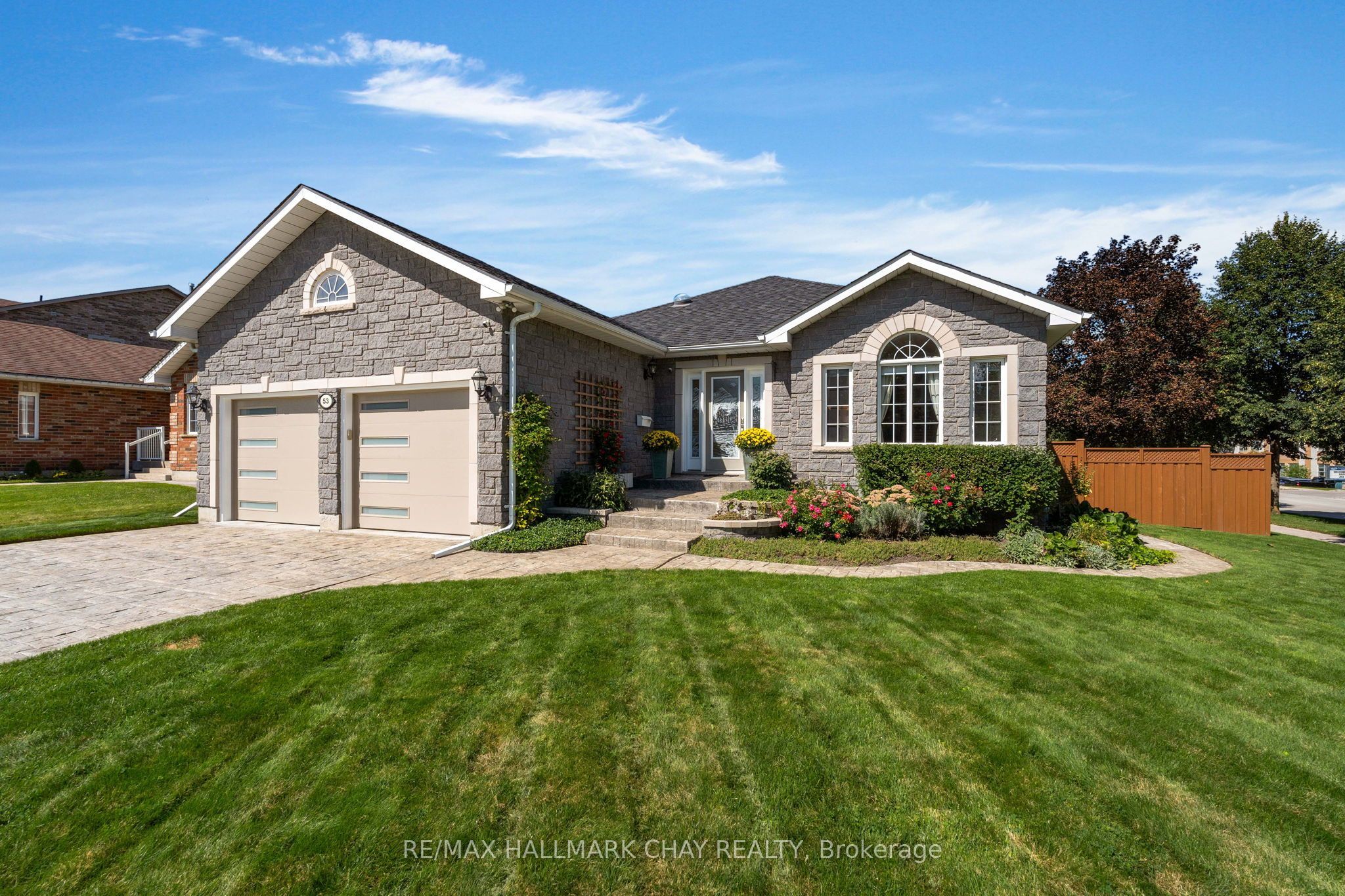 53 Brookfield Crescent Property Photo 1