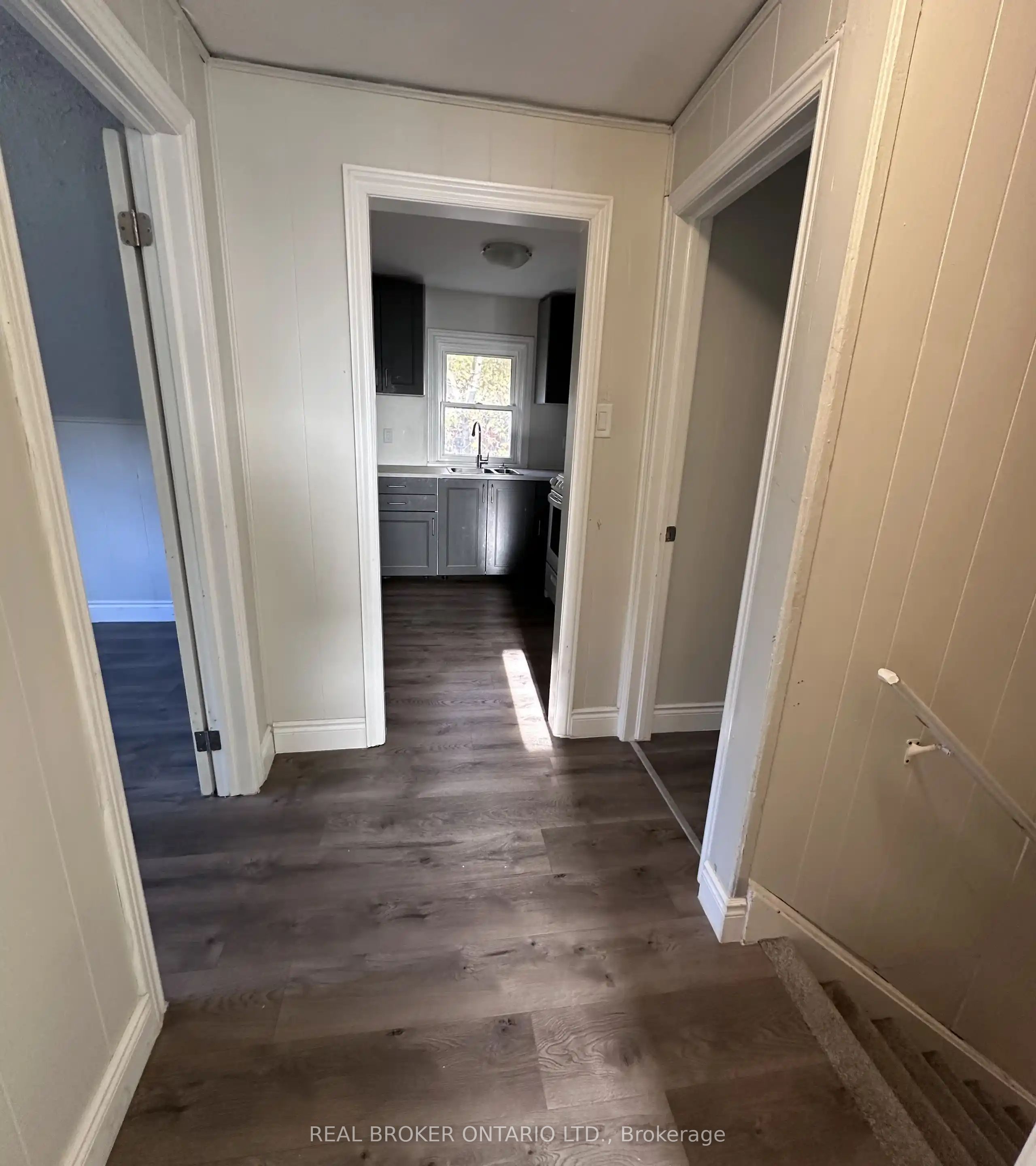 123 Henry Street Property Photo 3