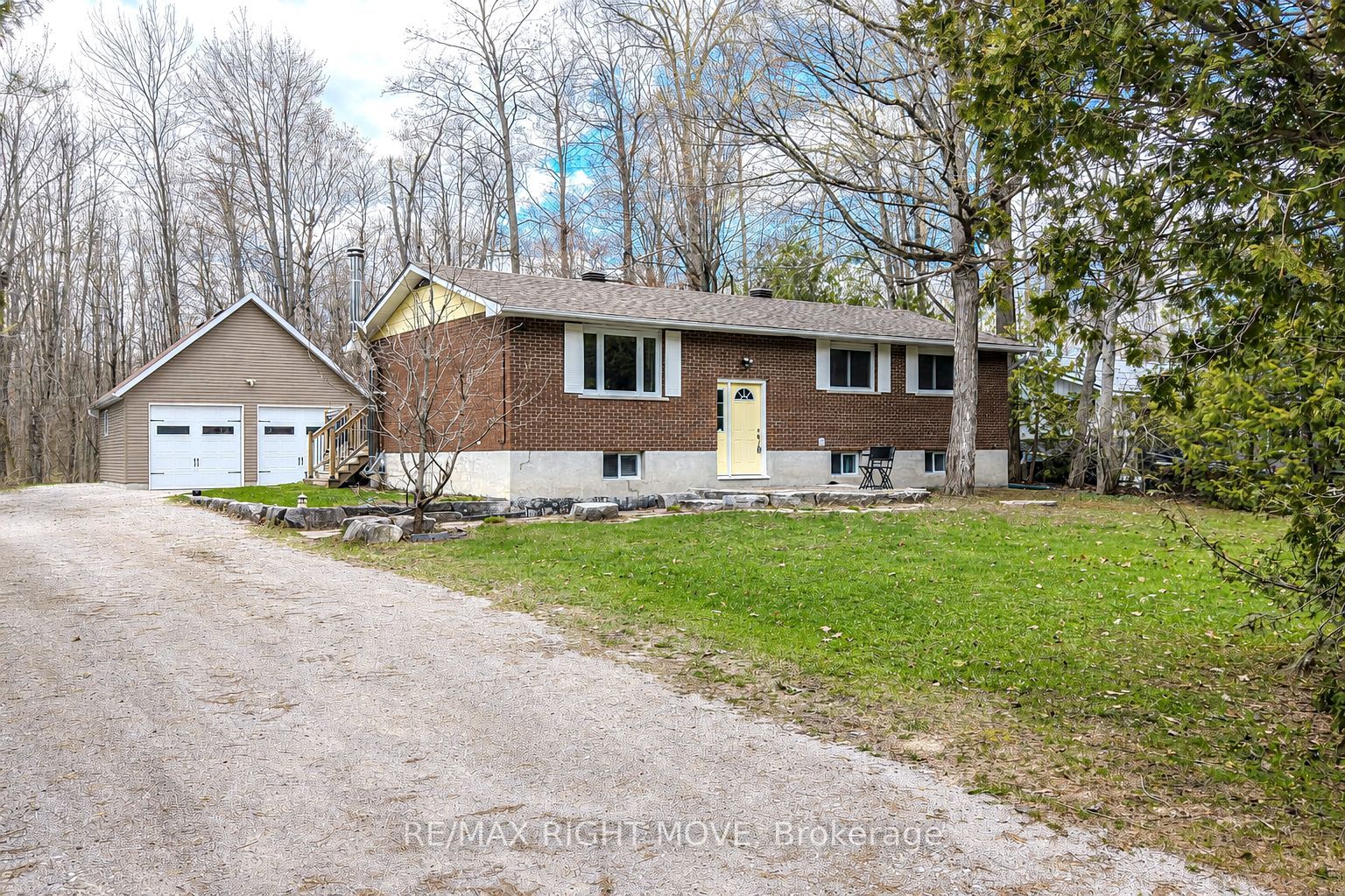 3304 Goldstein Road Property Photo 1
