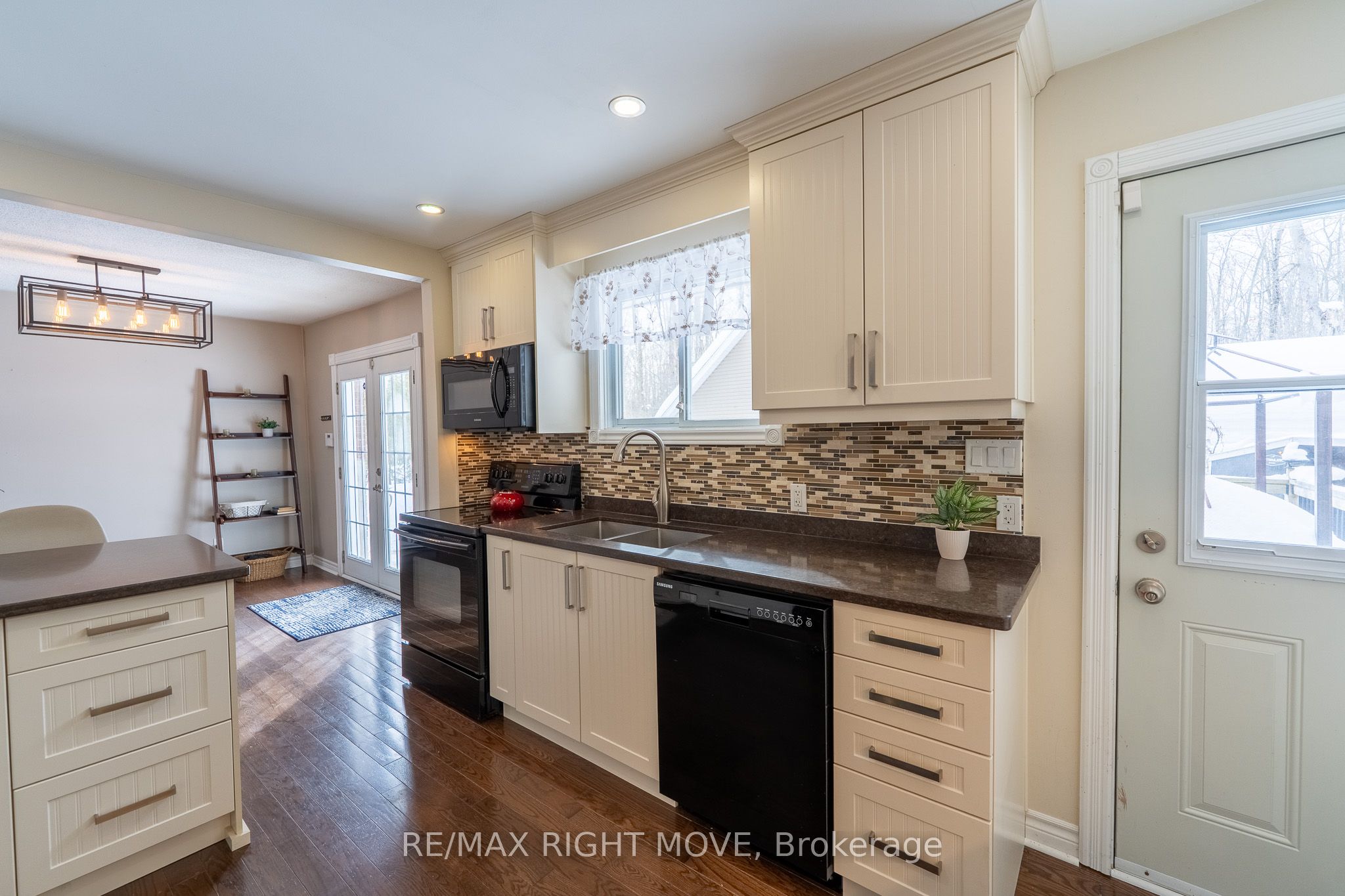 3304 Goldstein Road Property Photo 12