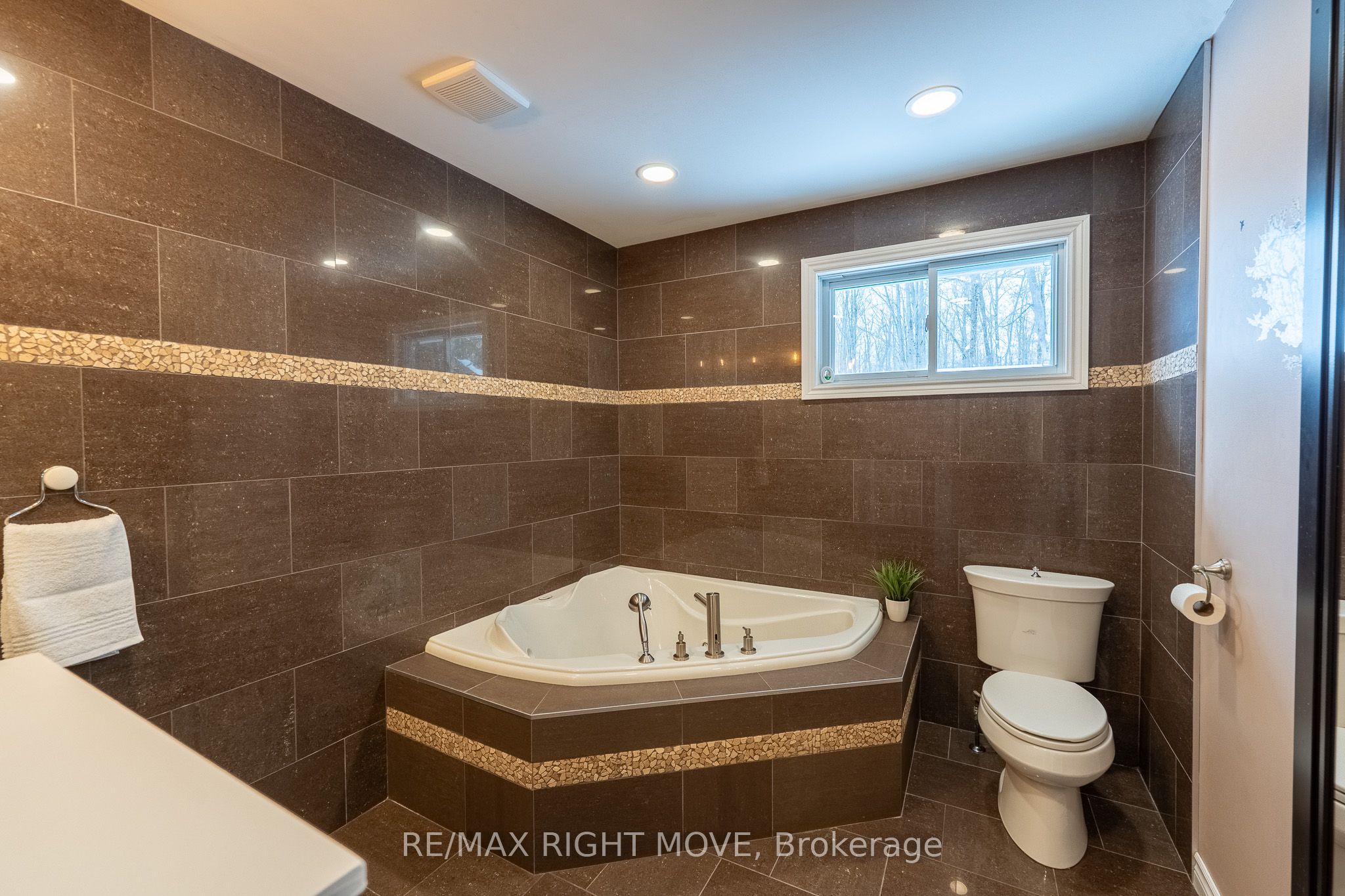 3304 Goldstein Road Property Photo 17