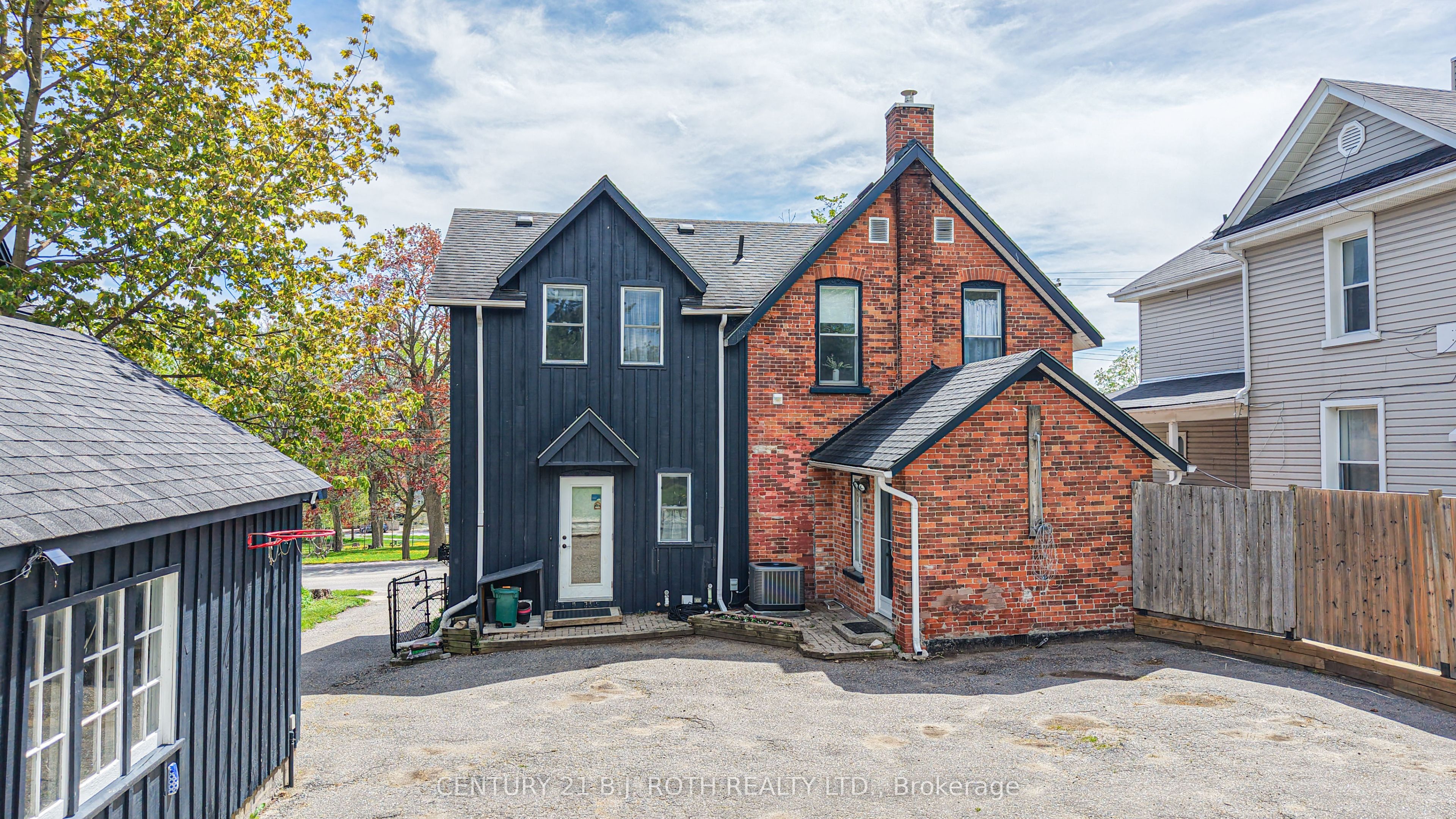 80 Coldwater Road W Property Photo 4
