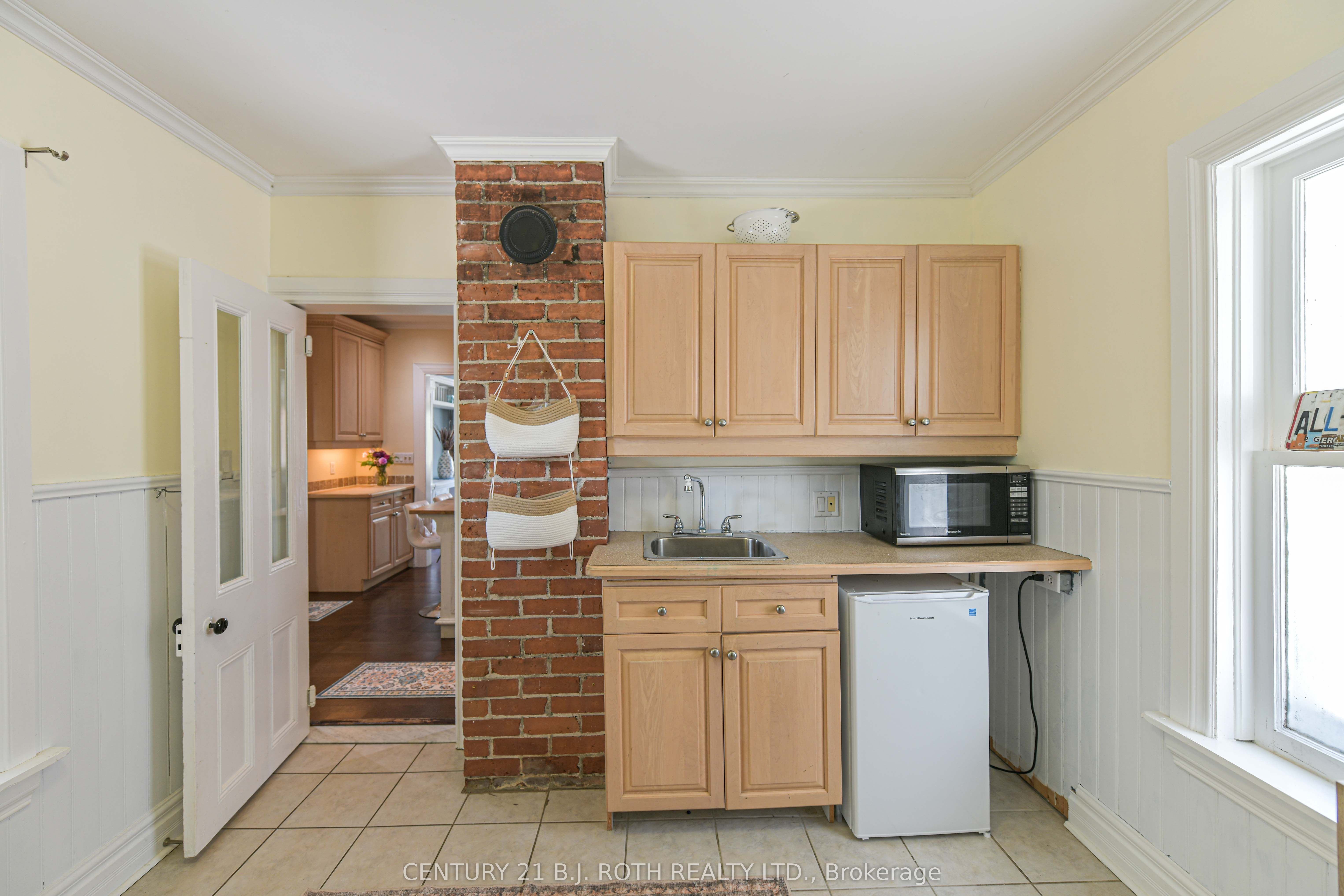80 Coldwater Road W Property Photo 14
