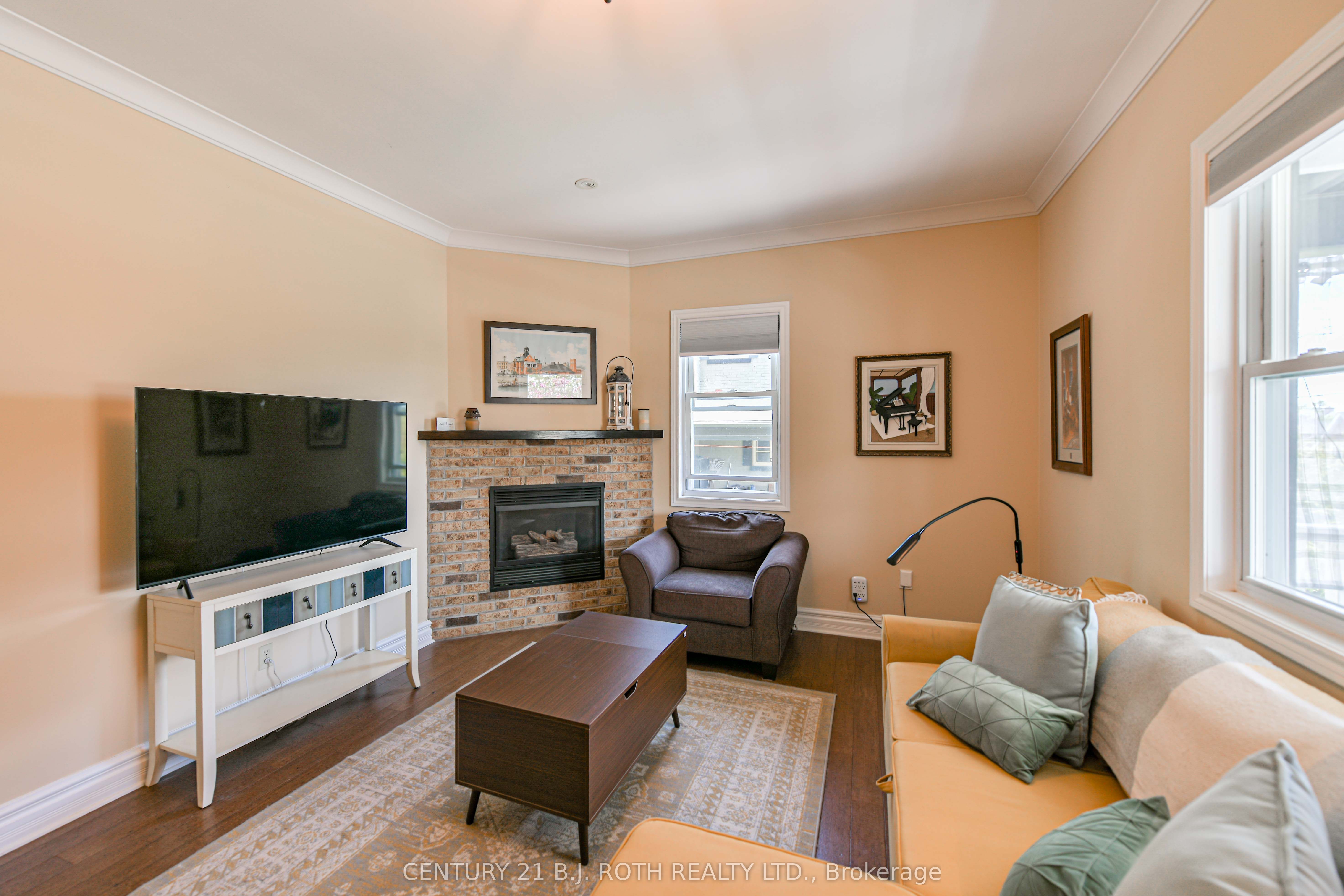 80 Coldwater Road W Property Photo 17