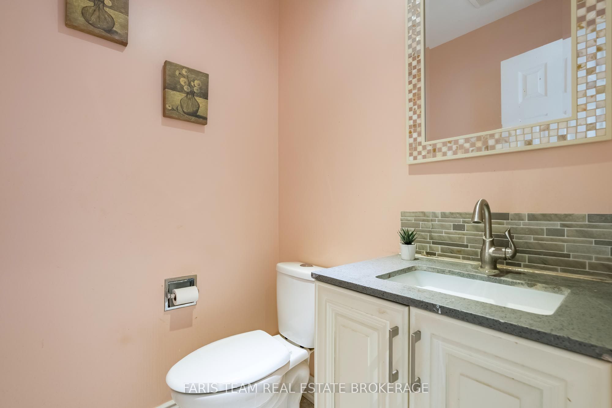 503 Grove Street E Property Photo 19