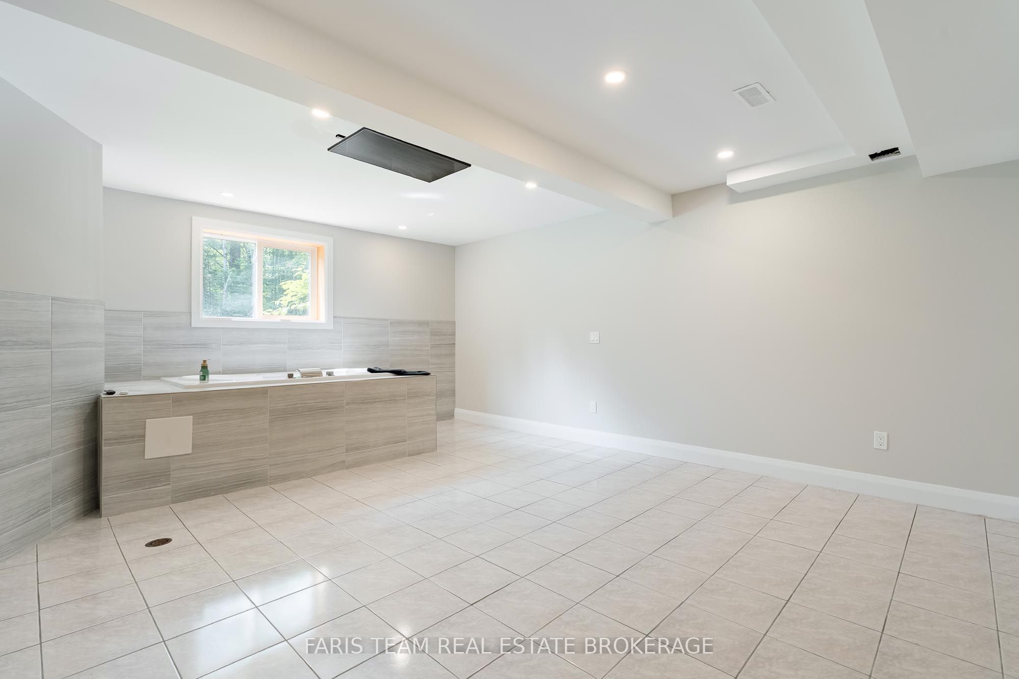 8 Joliet Crescent Property Photo 20