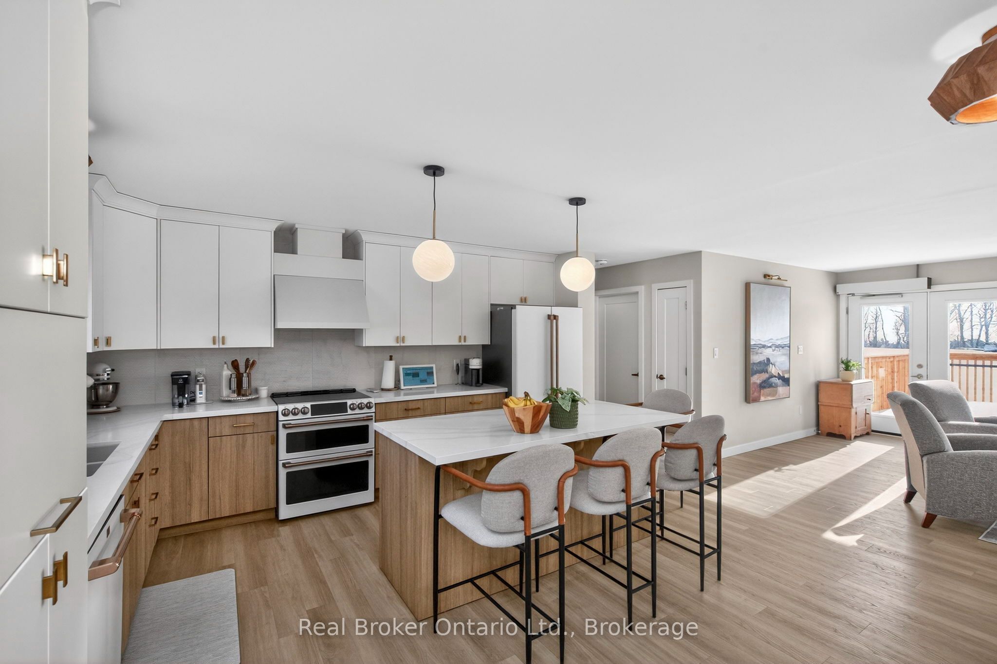 597 Lafontaine Road W Property Photo 6