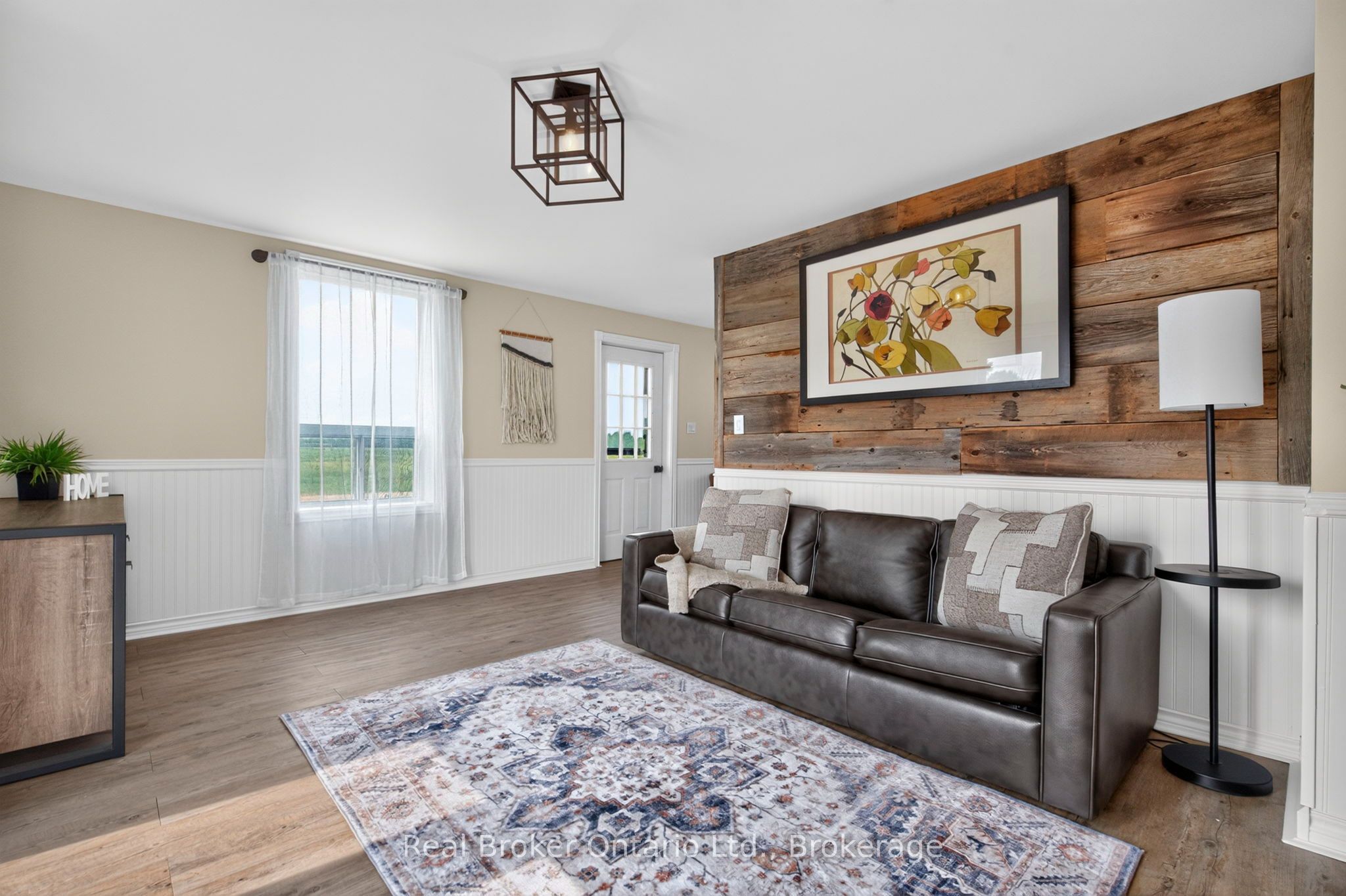 597 Lafontaine Road W Property Photo 10