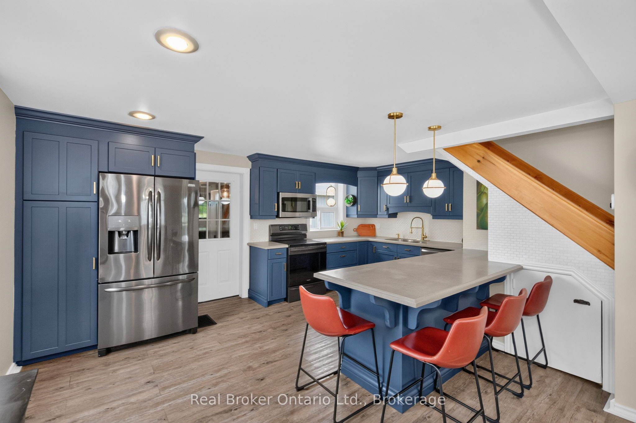597 Lafontaine Road W Property Photo 11