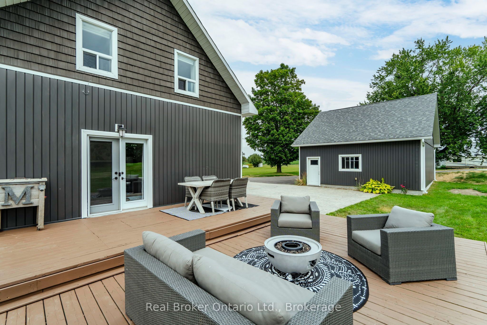 597 Lafontaine Road W Property Photo 25