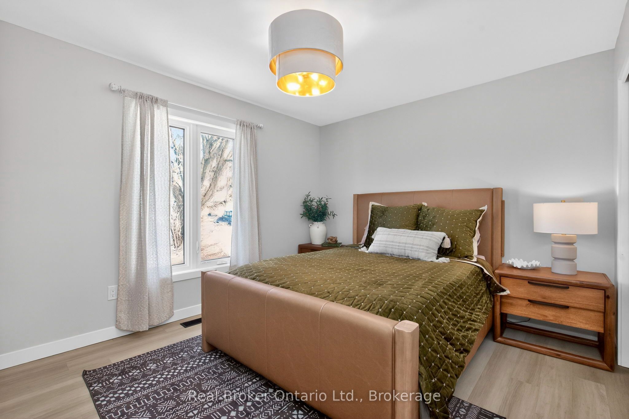 597 Lafontaine Road W Property Photo 32