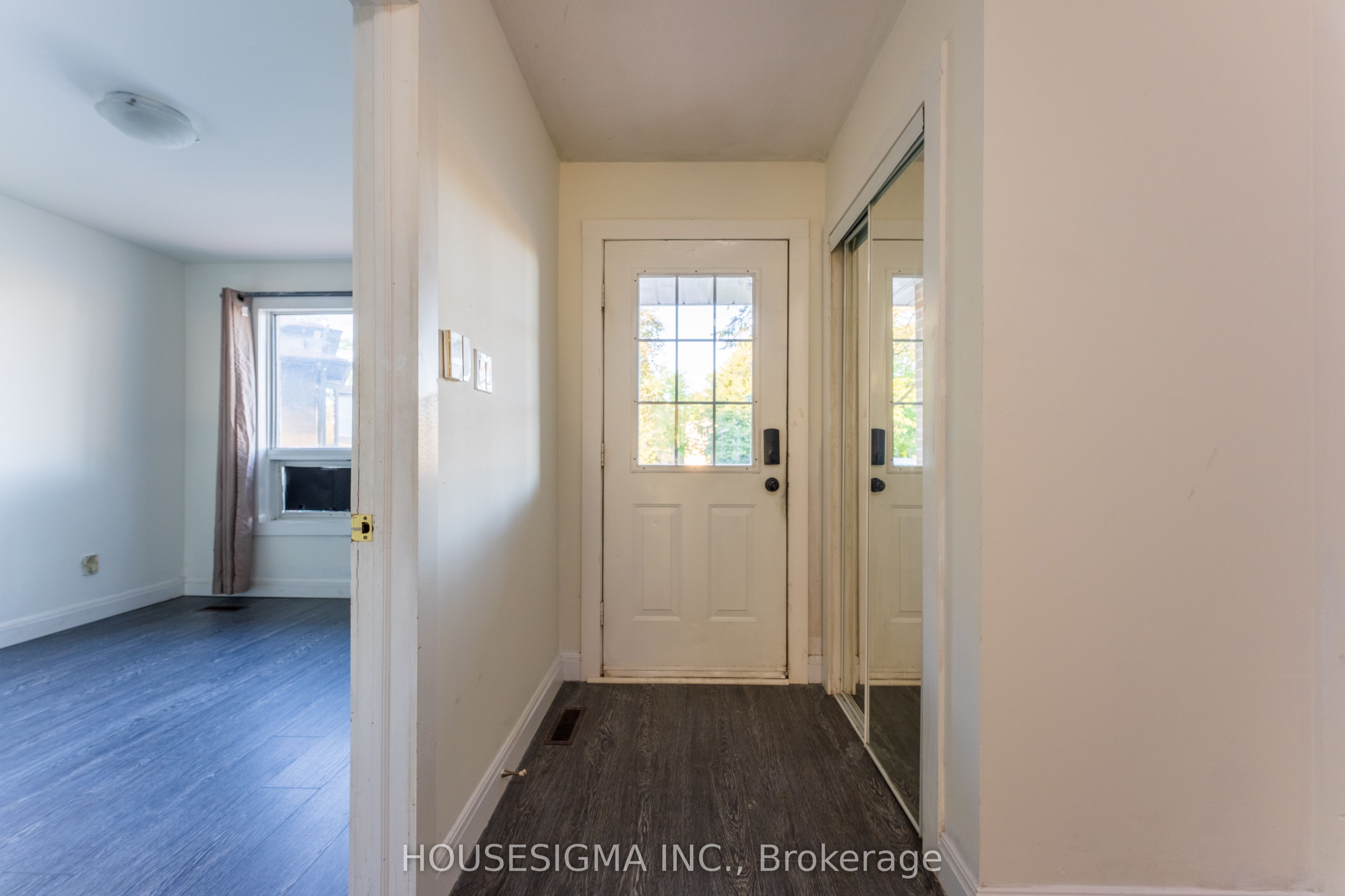 33b College Crescent Property Photo 5