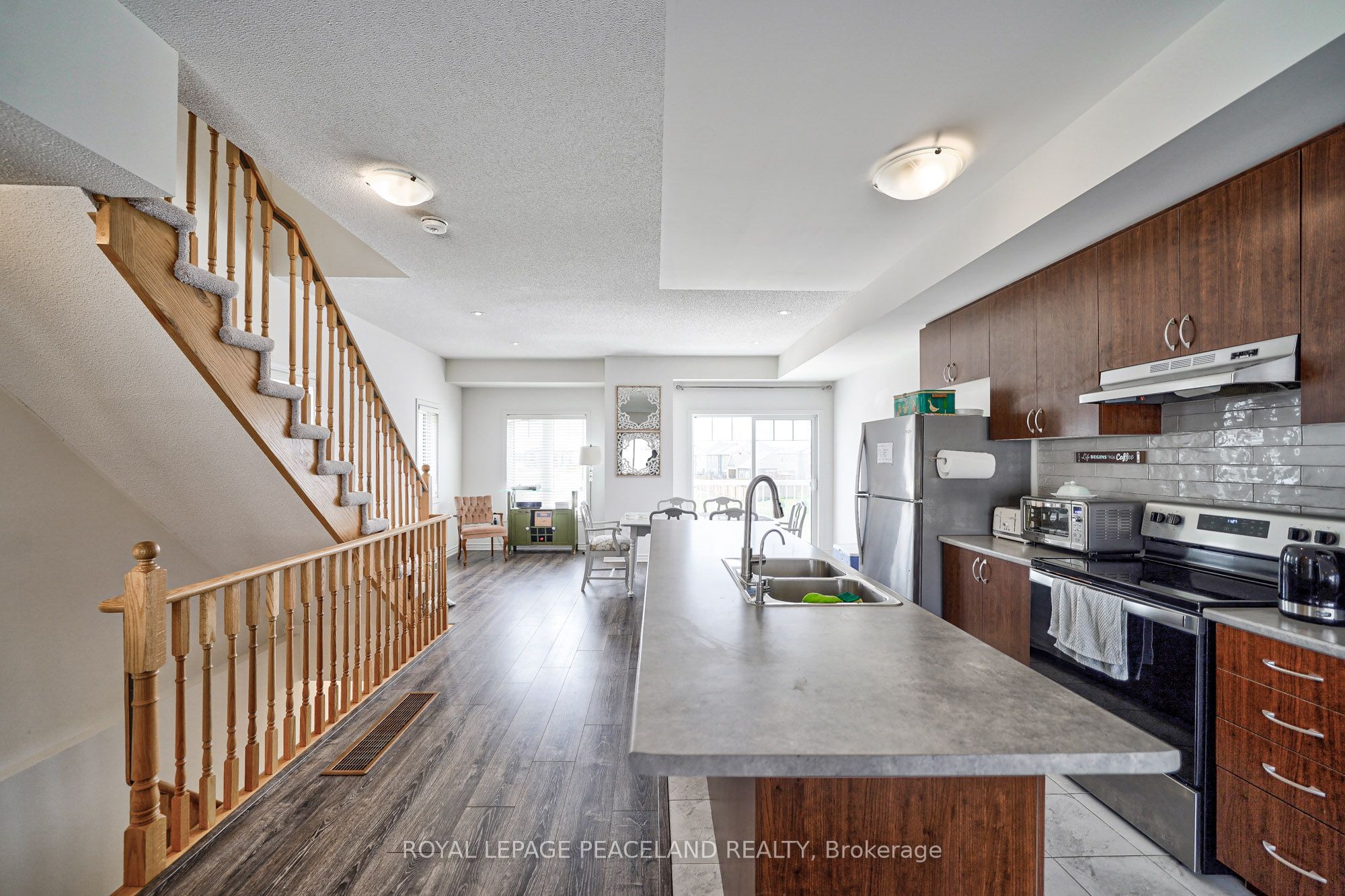 59 Shelburne Avenue Property Photo 23