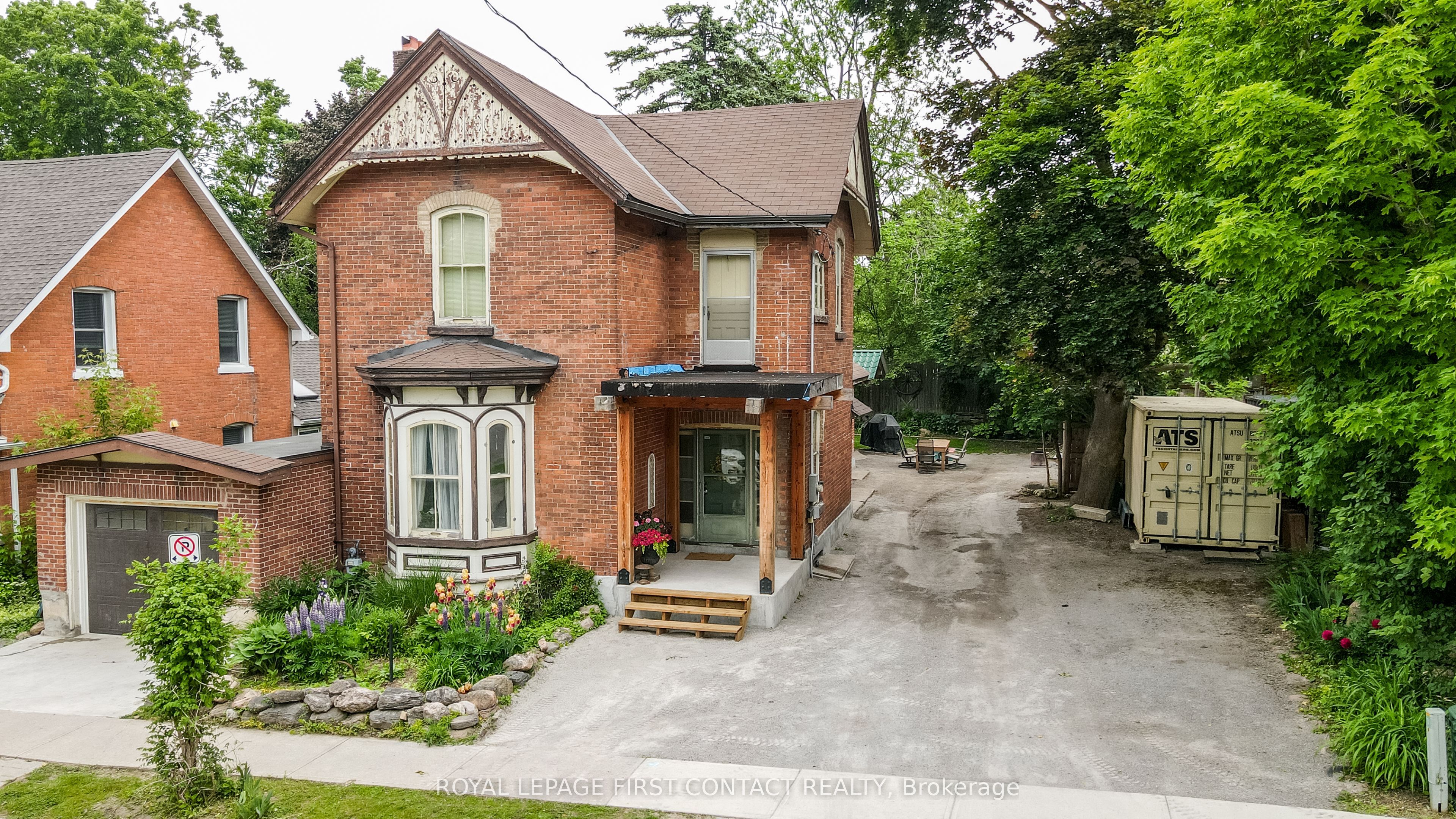 121 Mulcaster Street