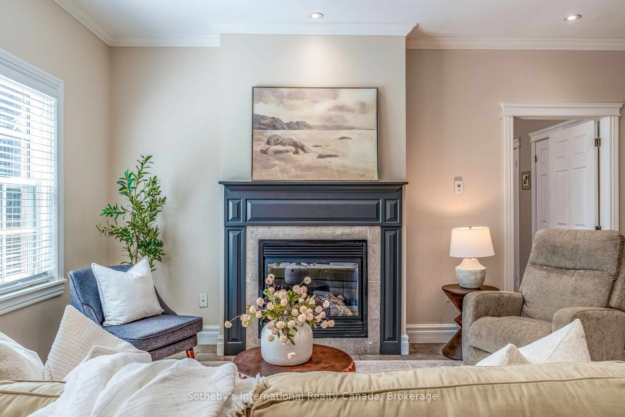 75 Edward Street E Property Photo 12
