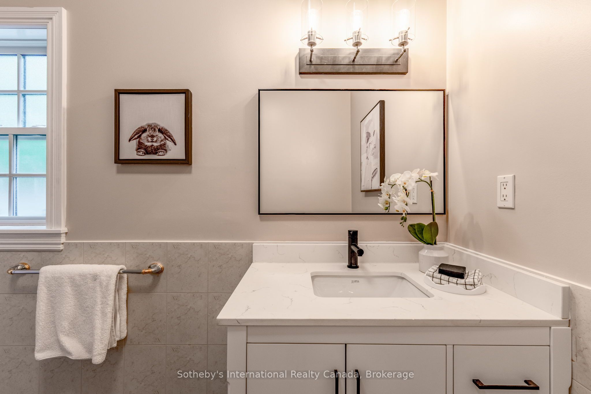 75 Edward Street E Property Photo 24