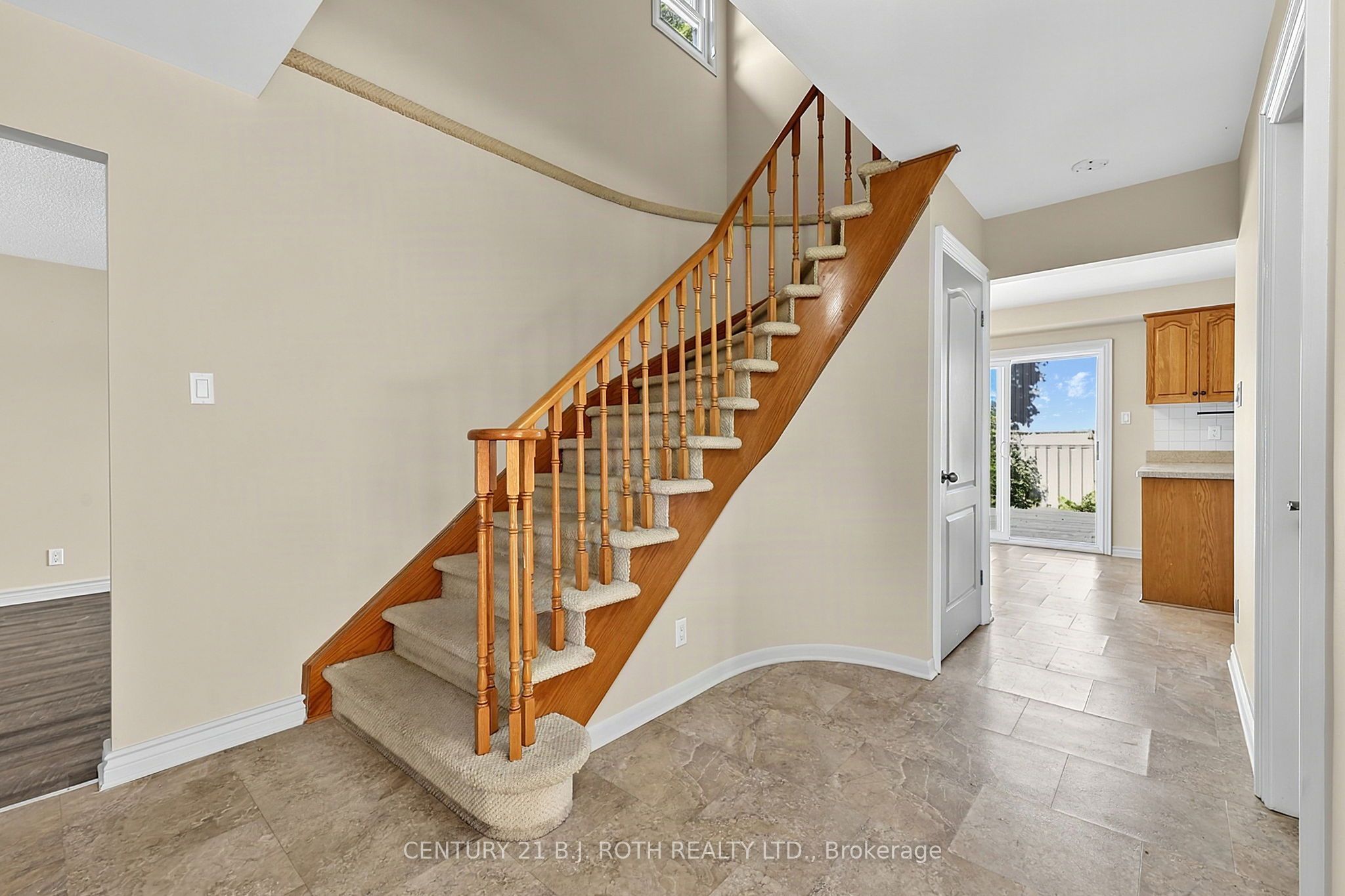 104 Woodside Drive Property Photo 8