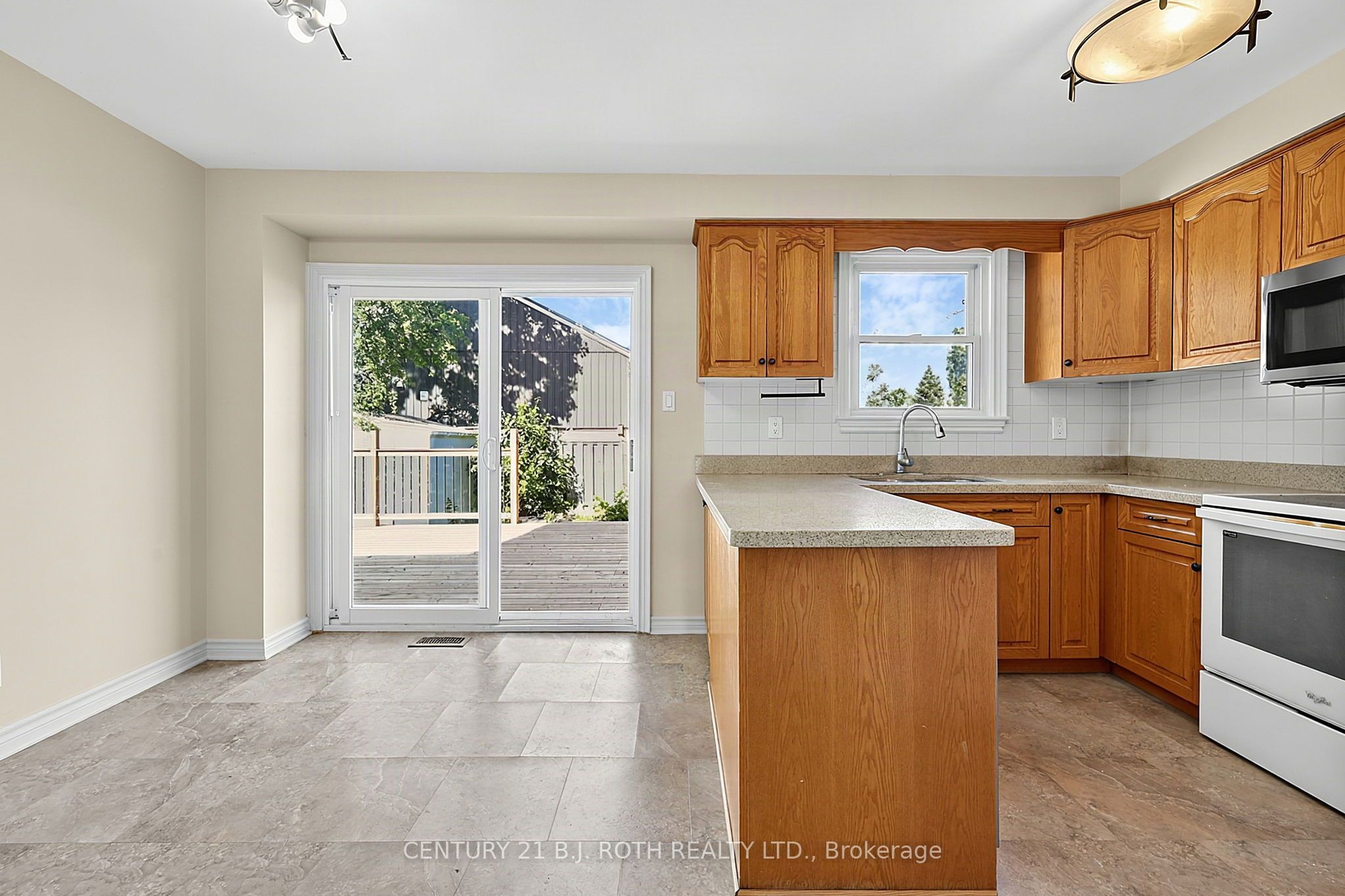 104 Woodside Drive Property Photo 10