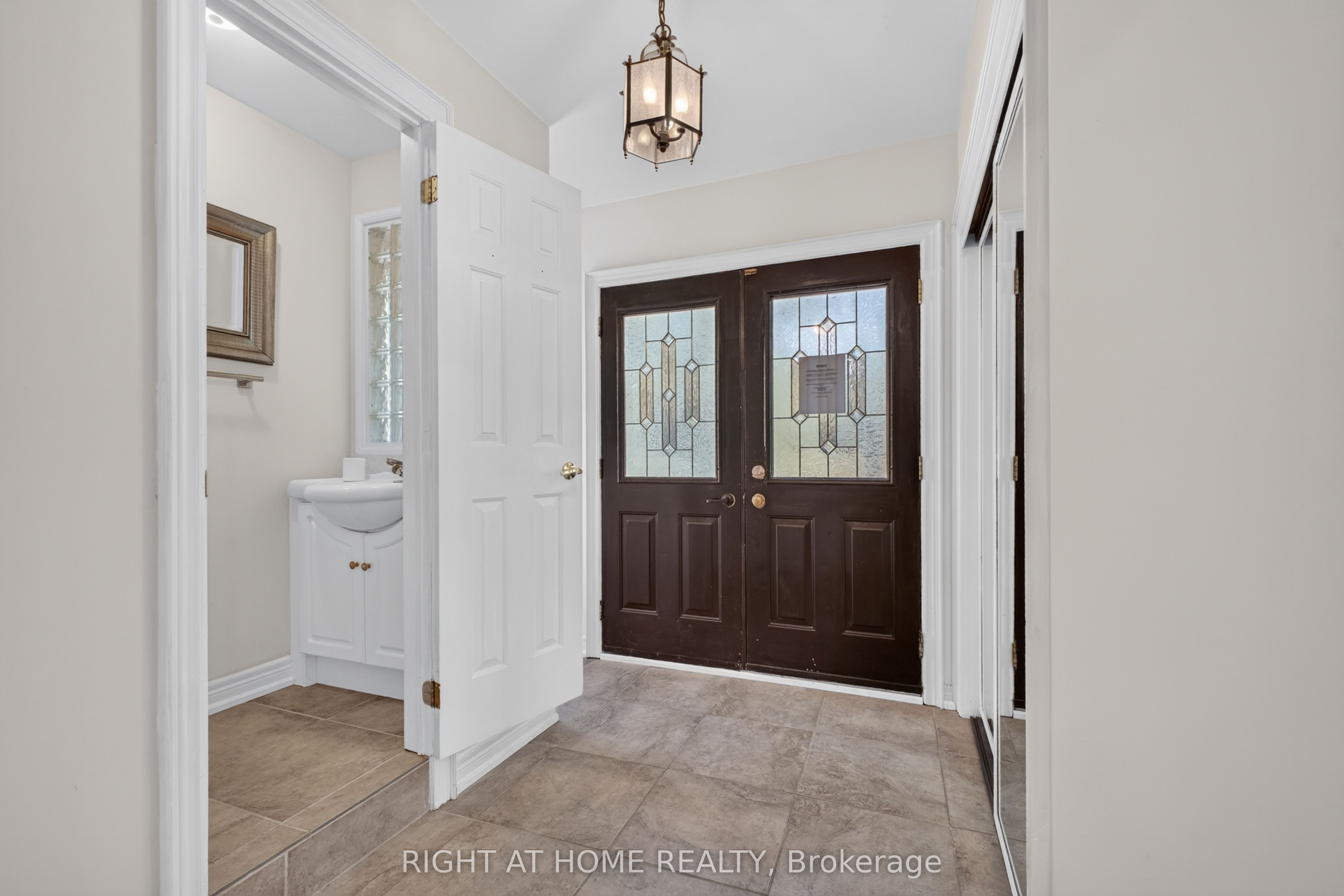 20 Holgate Street Property Photo 2
