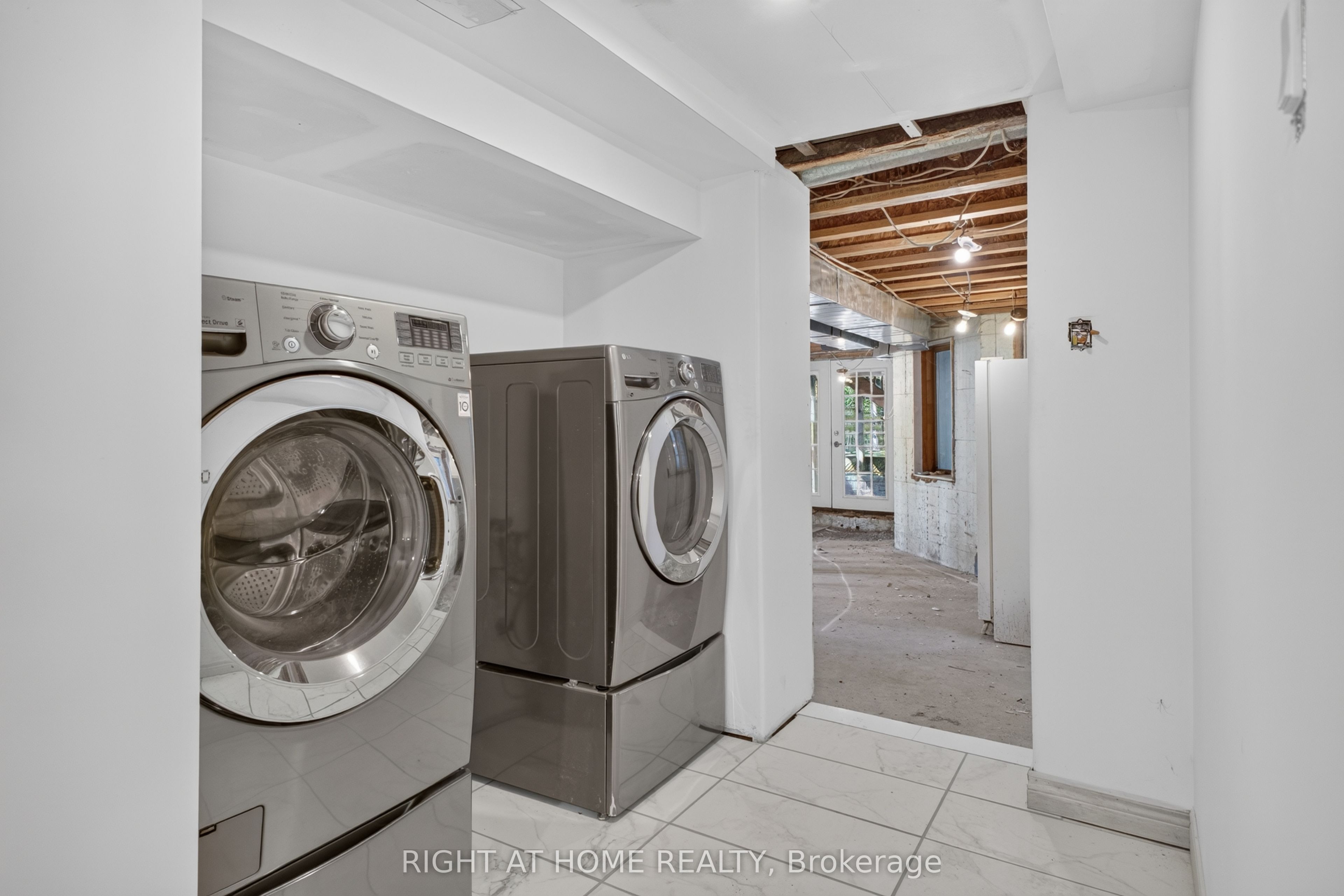 20 Holgate Street Property Photo 32