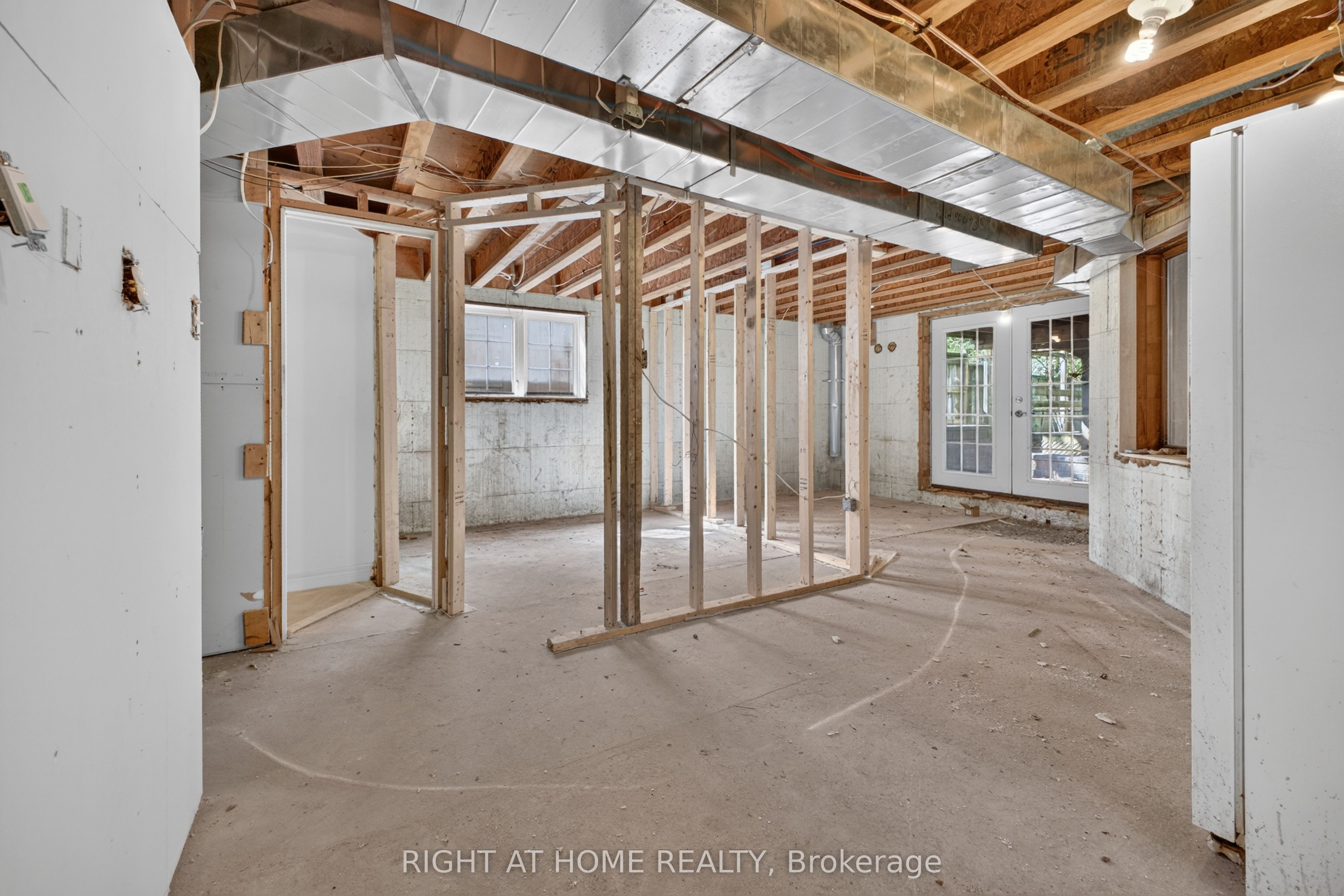 20 Holgate Street Property Photo 33