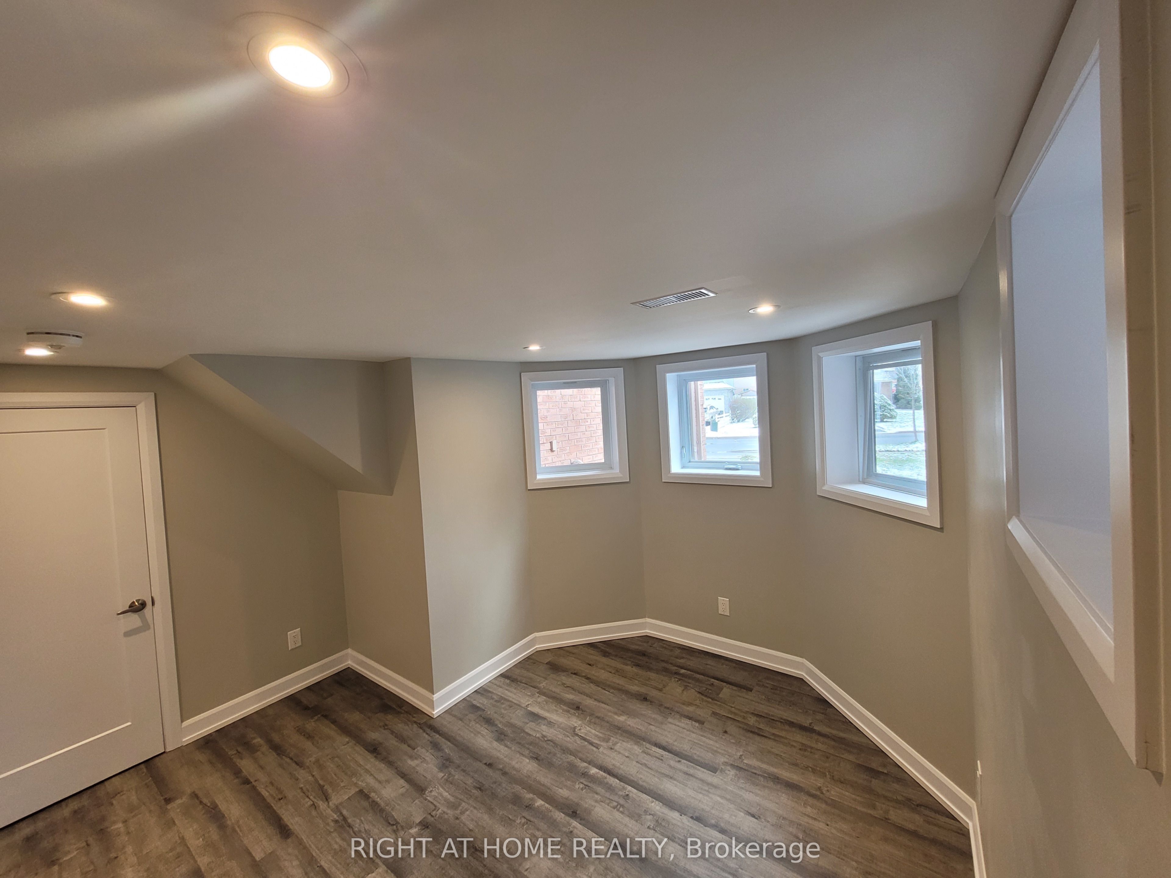 205 Cardinal Street Lower Property Photo 11